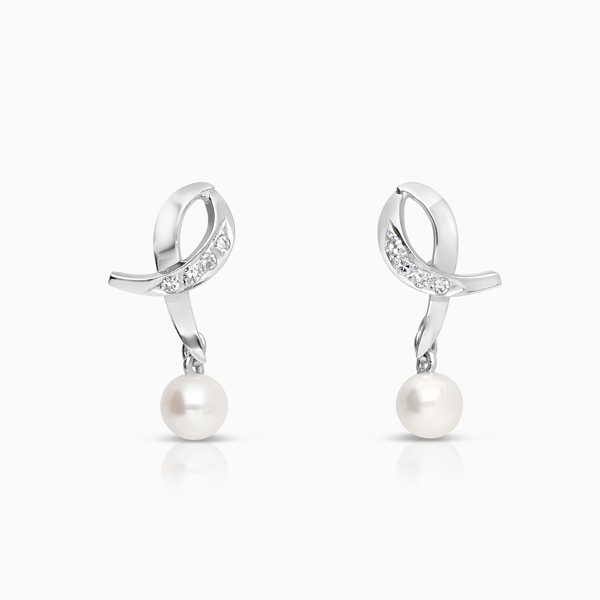 Diamond earrings with pearls 2.03g 18K white gold