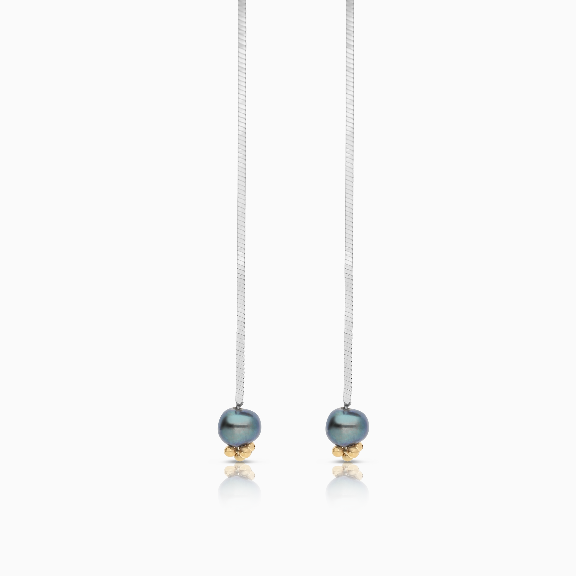 Pearl earrings 4.12g 18K white gold