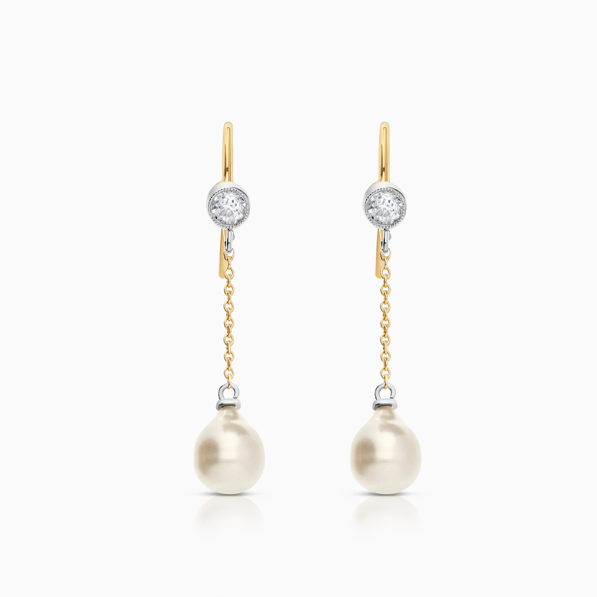 Pearl earrings 1.92g 18K gold