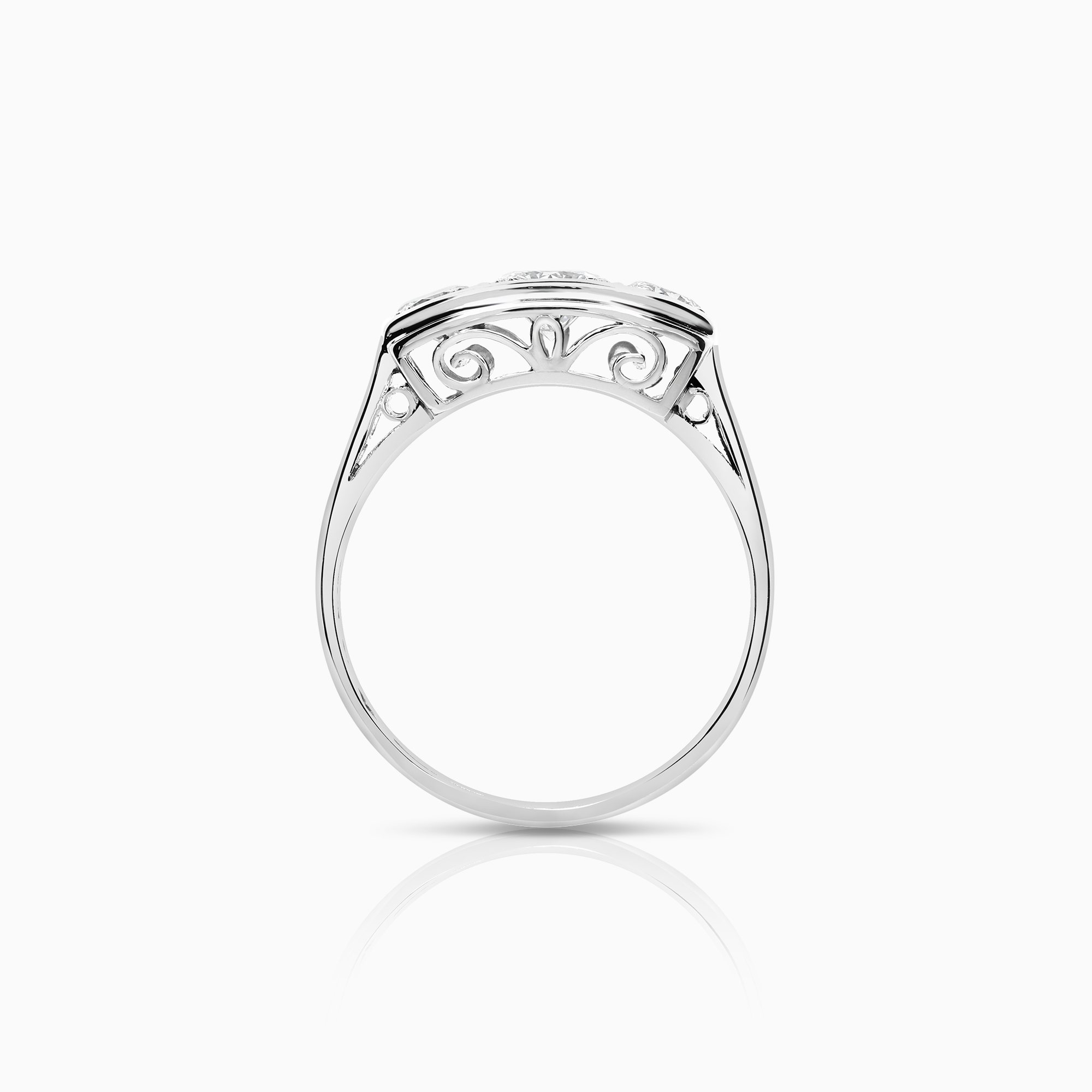 Trestensring 0,82ct 18K hvitt gull