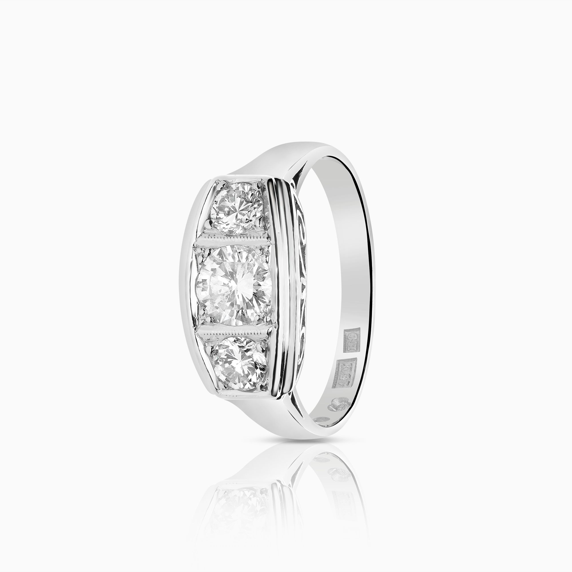 Three-stone ring 0.82ct 18K white gold