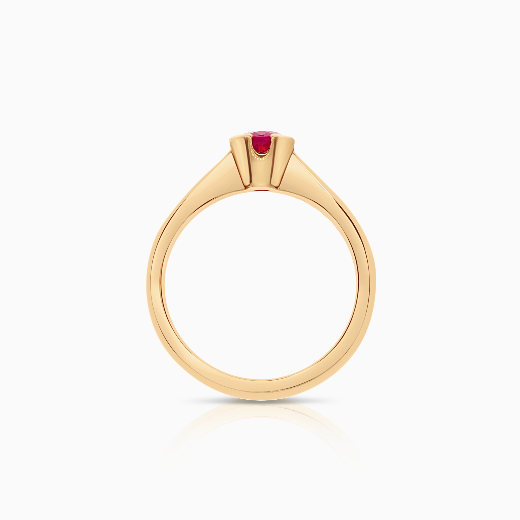 Ring with ruby 5.70g 18K gold
