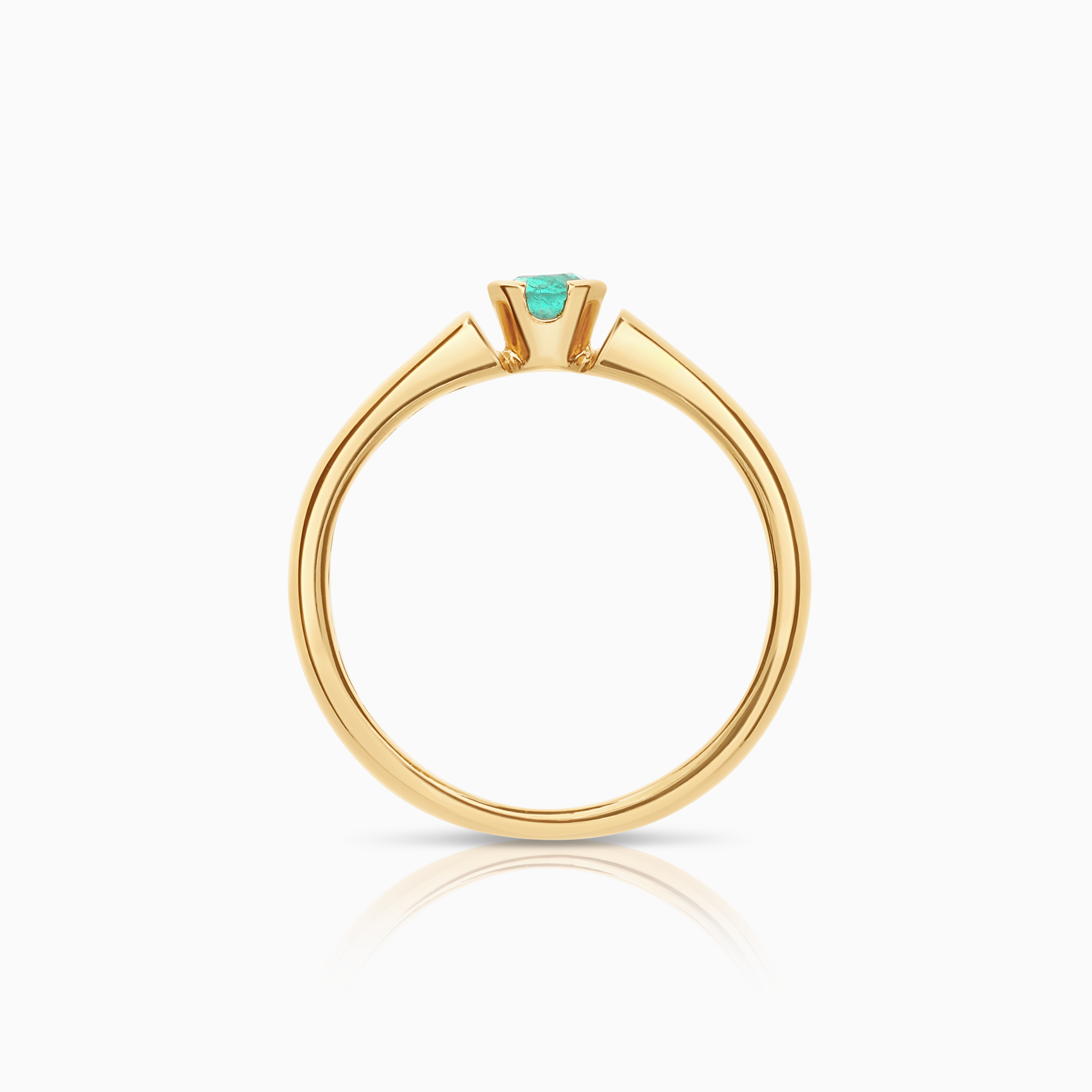 Gold ring with emerald 3.97g 18K gold
