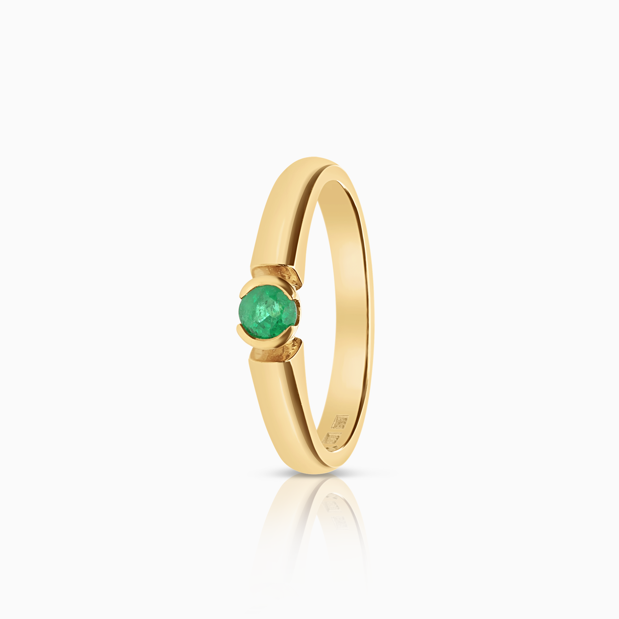 Gold ring with emerald 3.97g 18K gold