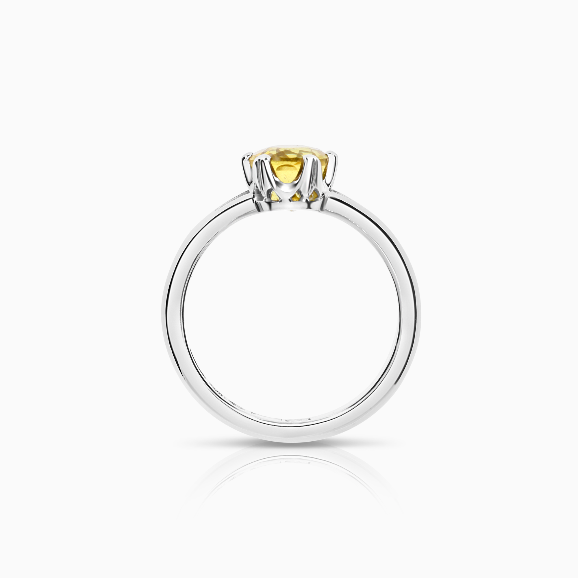 Gold ring with yellow chrysoberyl 4.55g 18K gold