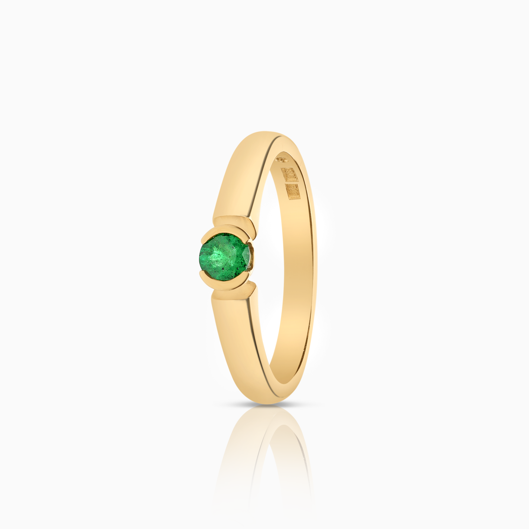 Gold ring with emerald 3.96g 18K gold