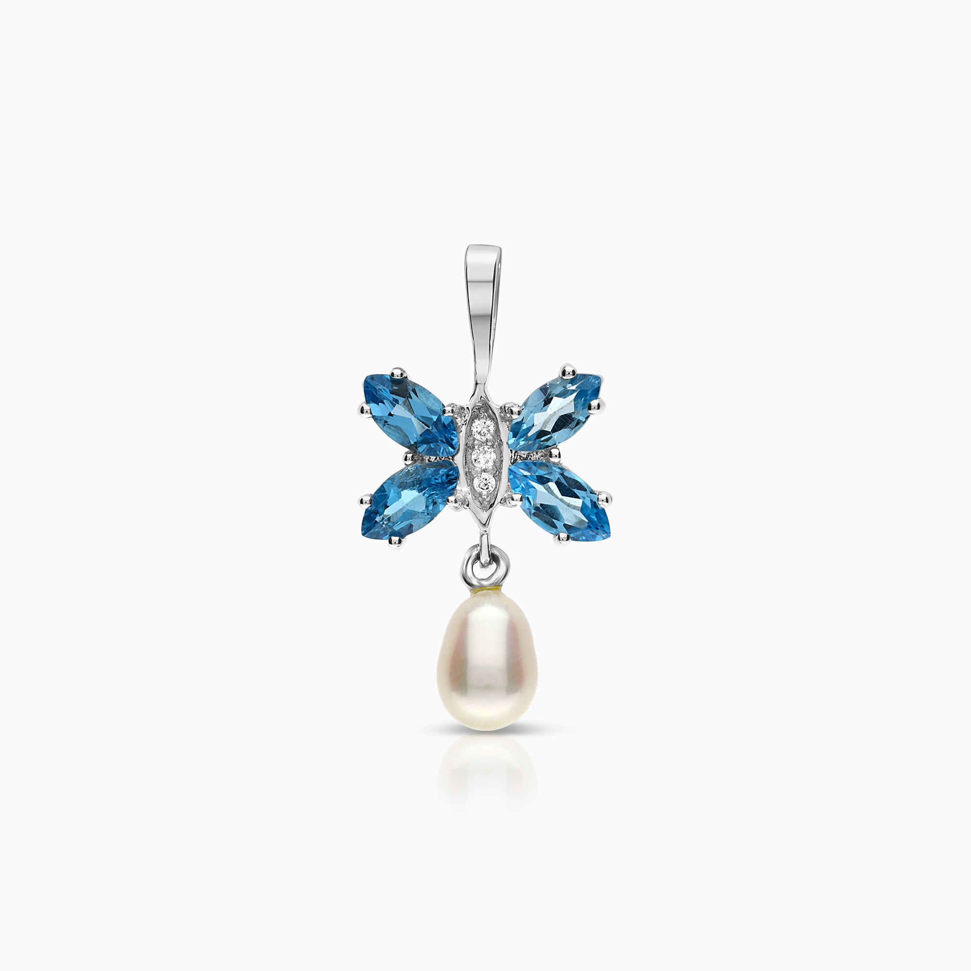 Butterfly pendant 0.02ct 18K white gold