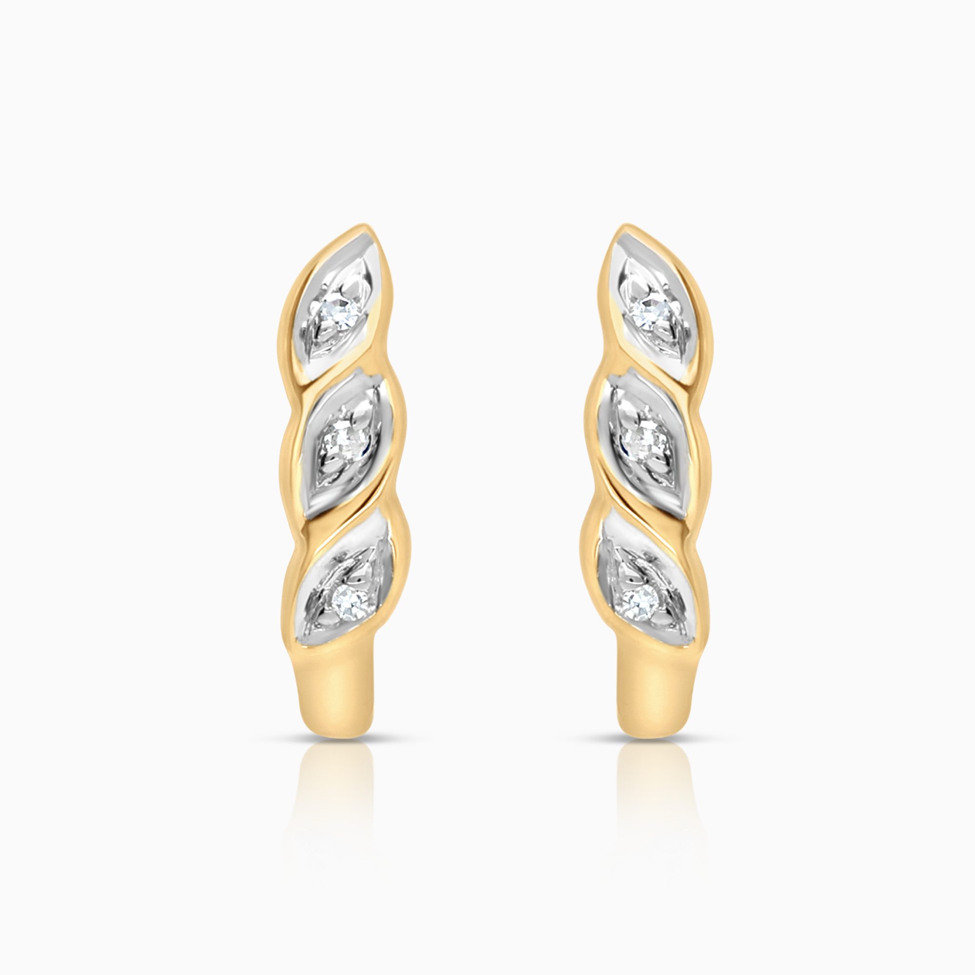 Diamond earrings 0.03ct 18K gold