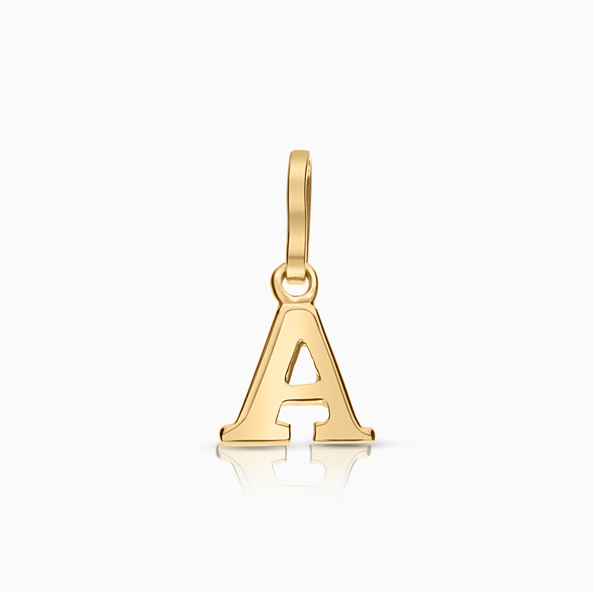 Pendant letter 0.33g 18K gold
