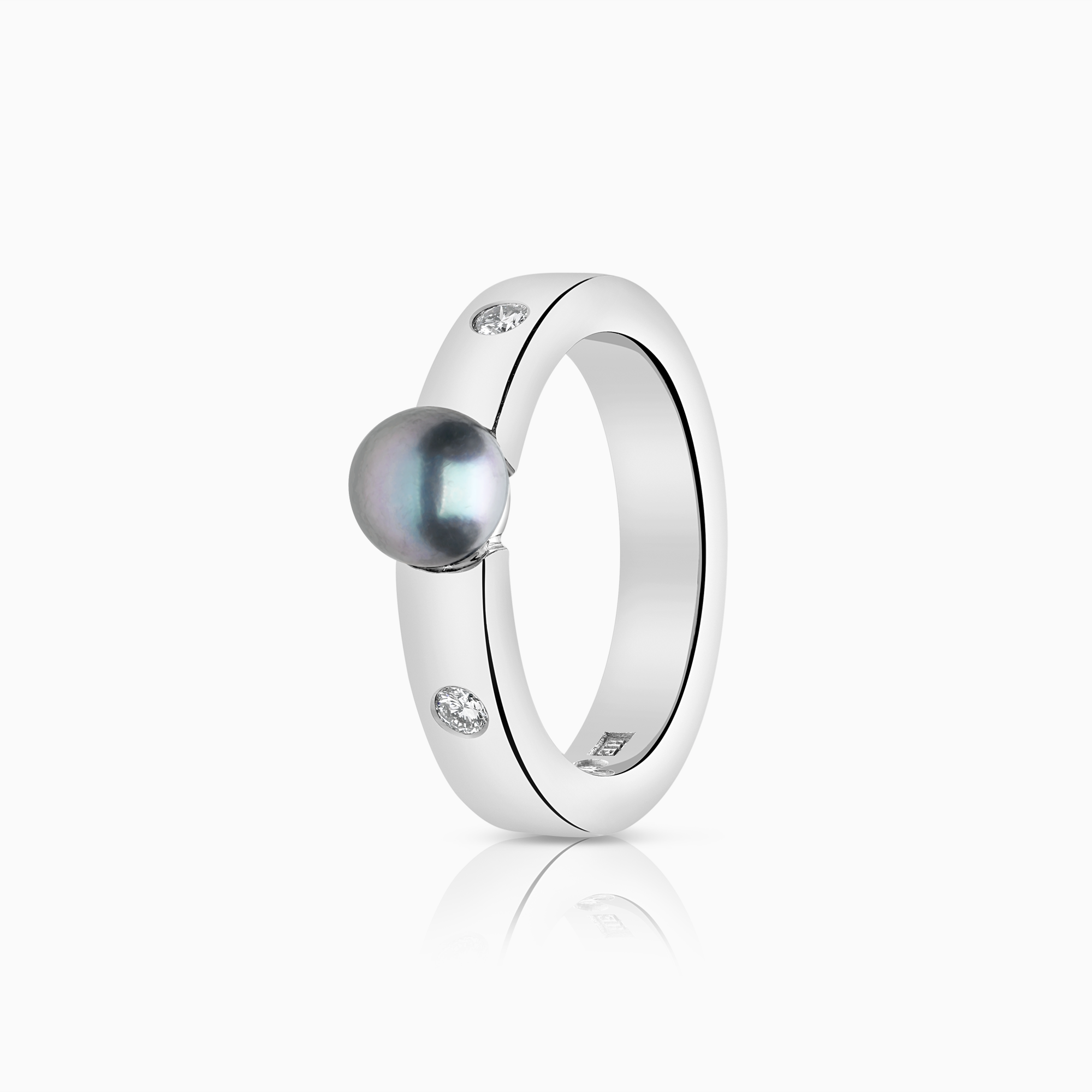 Engelbert diamantring med Tahiti pärla 0,10ct 18K vitguld