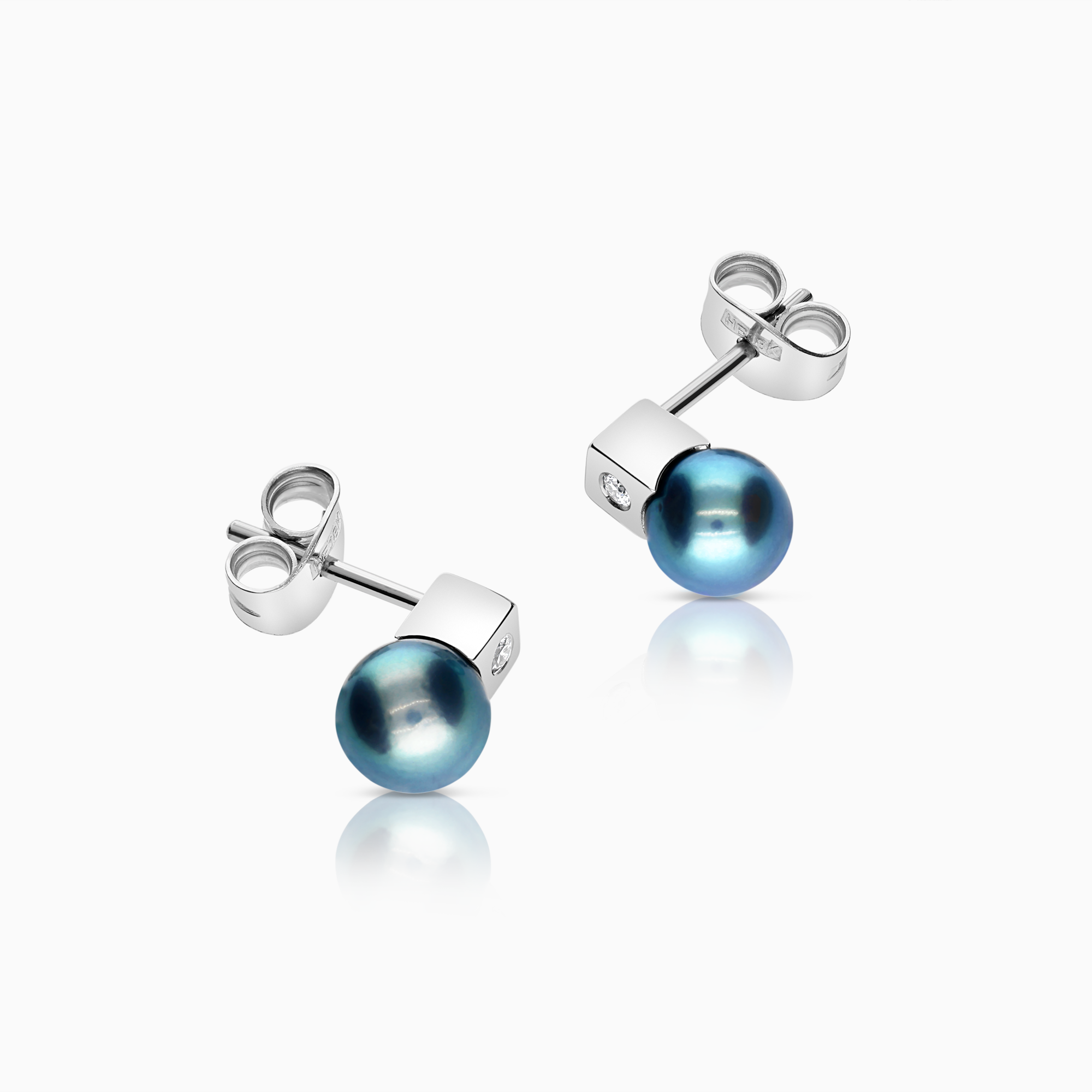 Engelbert diamantörhängen med pärla 0,04ct 18K vitguld