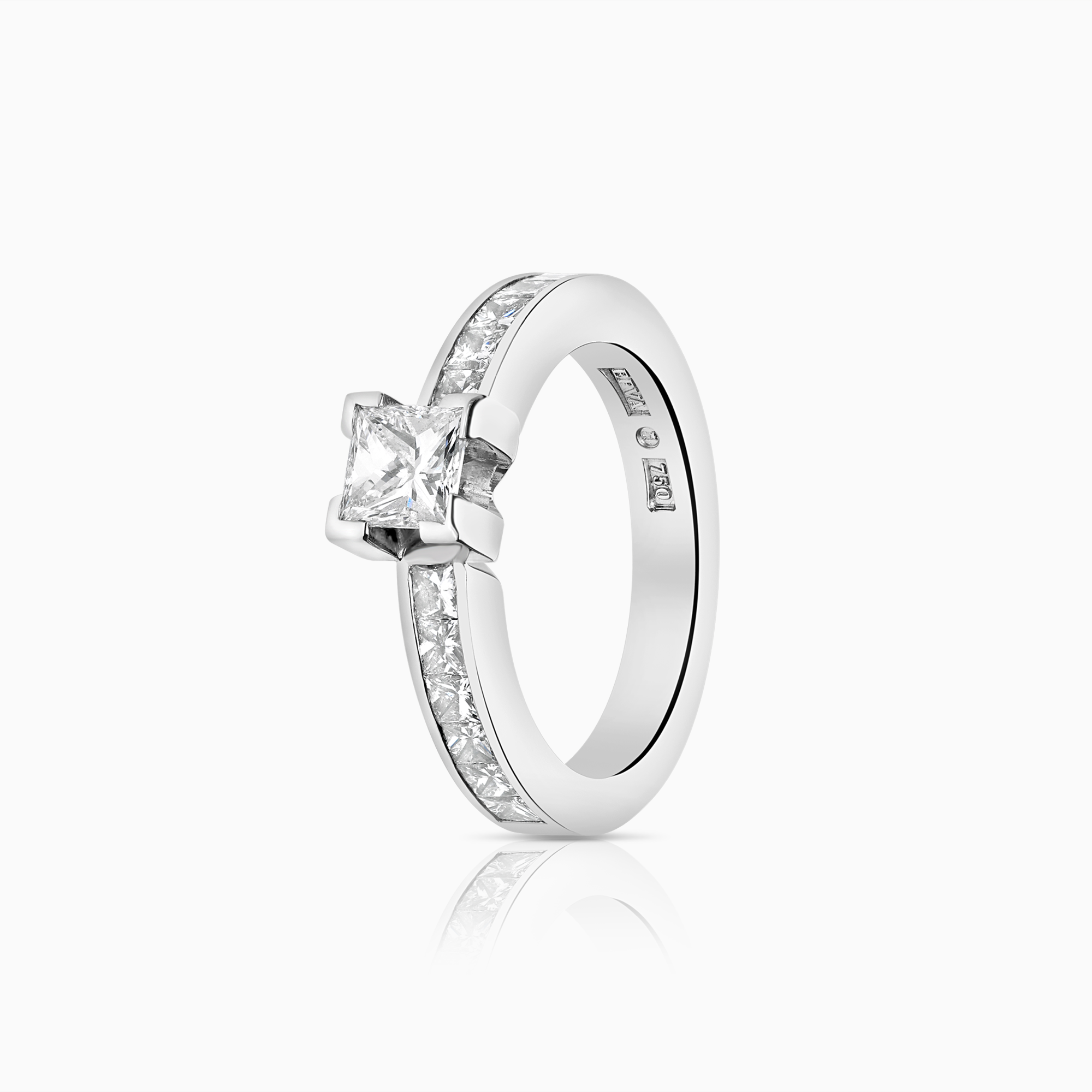 Efva Attling Rock star ring 1,15ct 18K vitguld