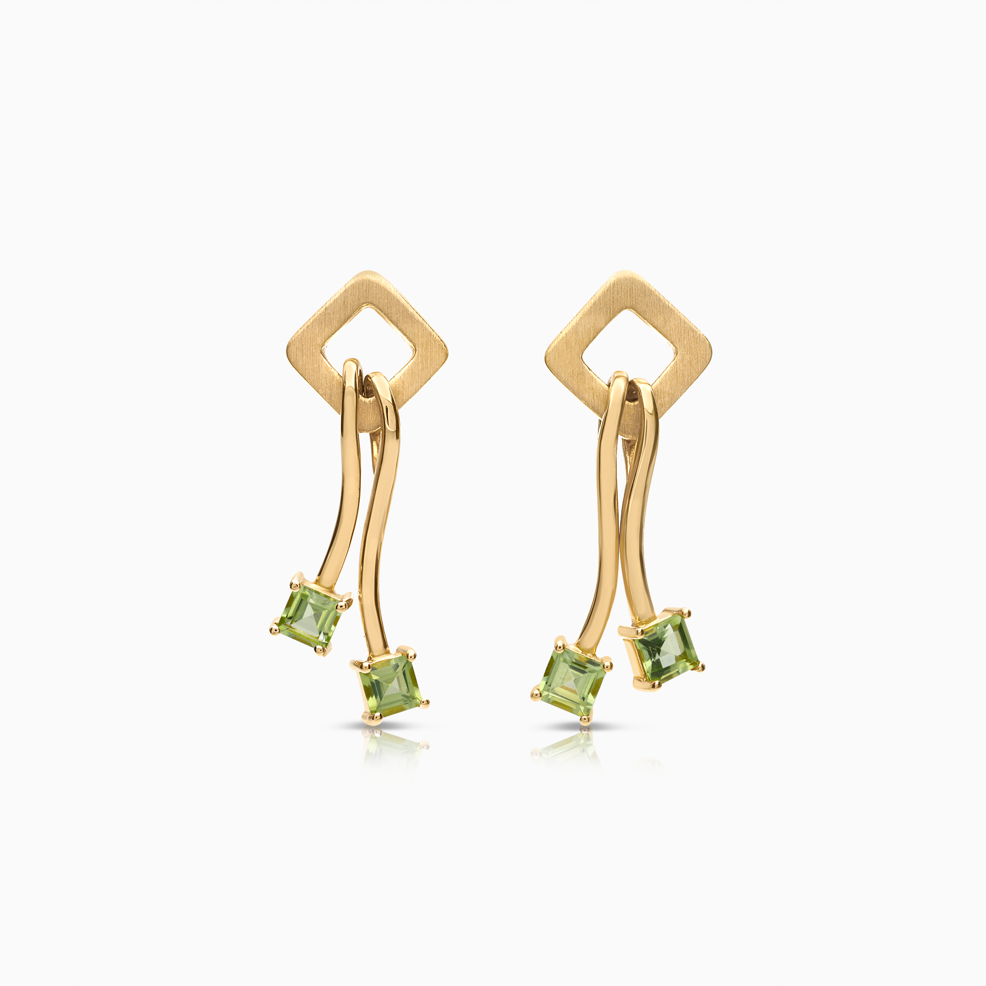 Guldörhängen med gröna perioder 5,30g 18K guld