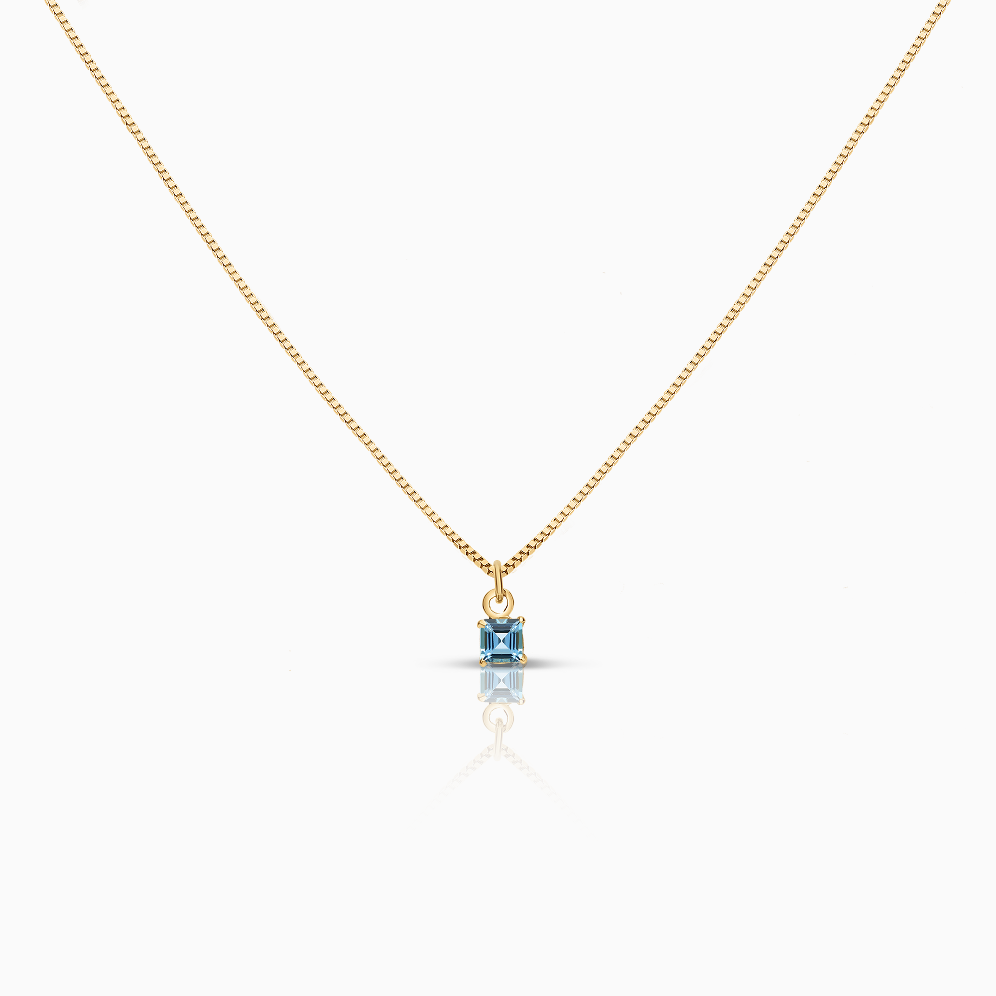 Necklace with blue stone 18K gold