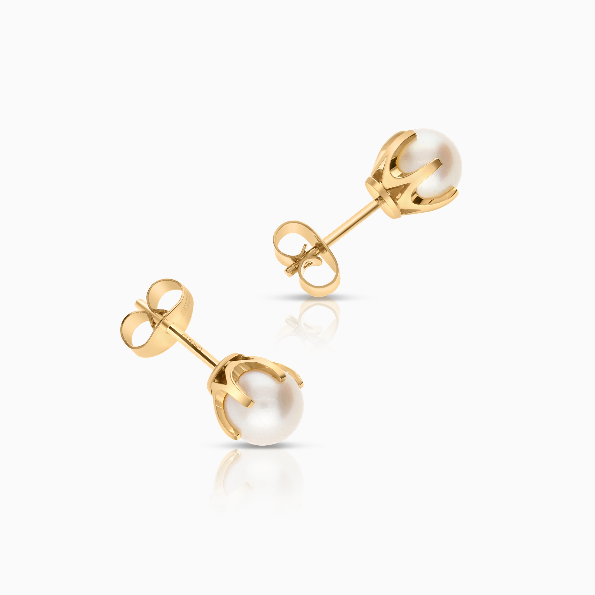 Pearl earrings 2.12g 18K gold