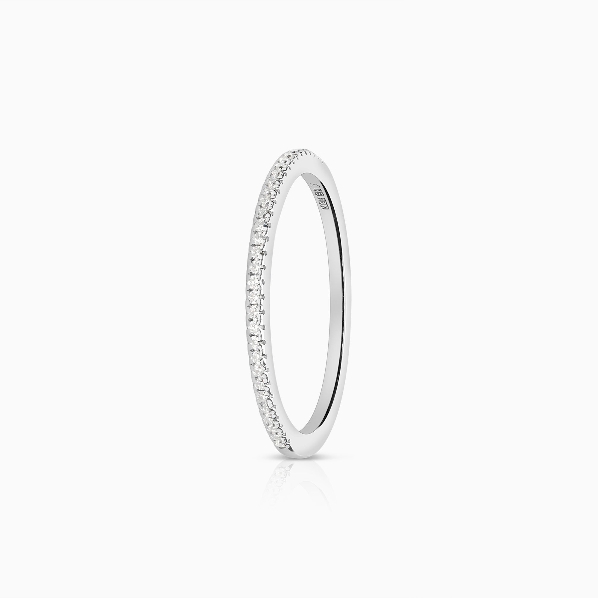 Alliansring ifrån Engelbert 0,16ct 18K vitguld