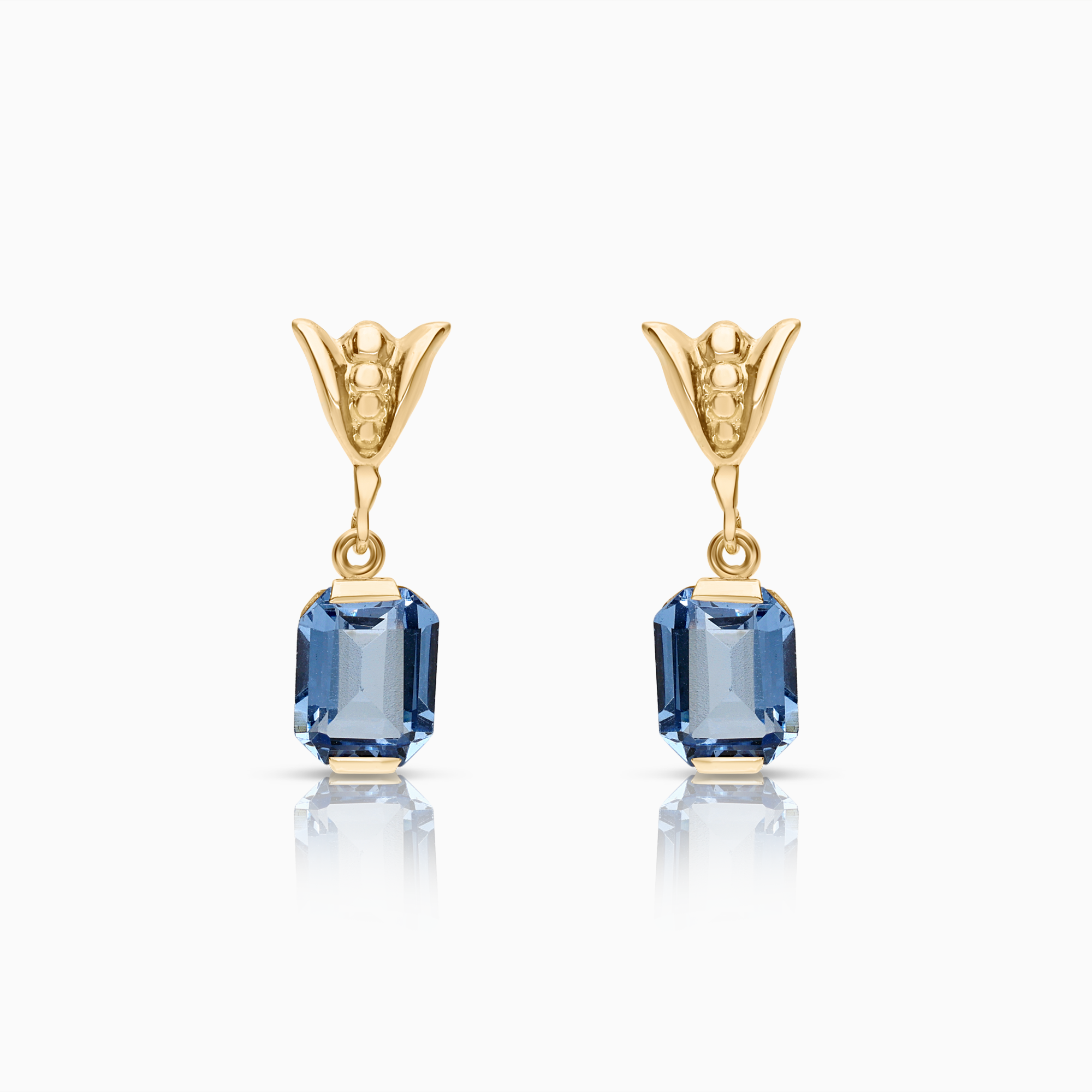 Gold earrings with spinel 2.28g 18K gold