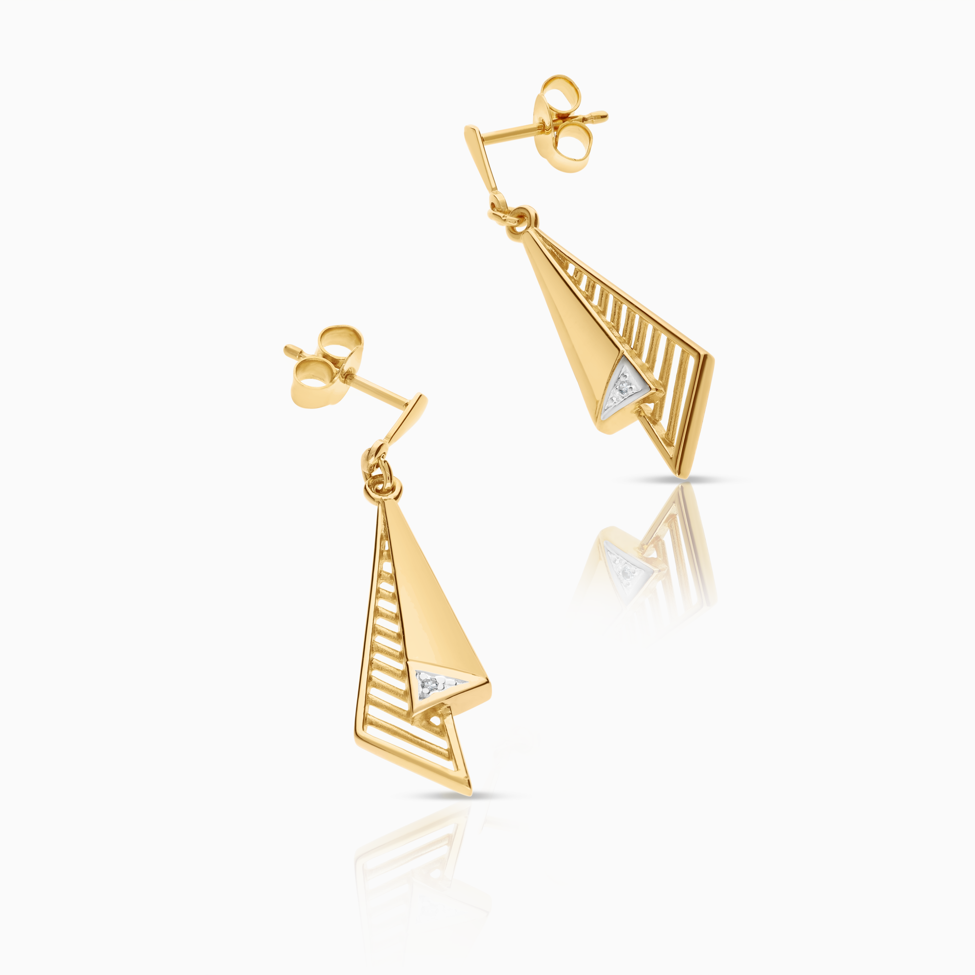 Gold earrings 0.01ct 3.91g 18K gold