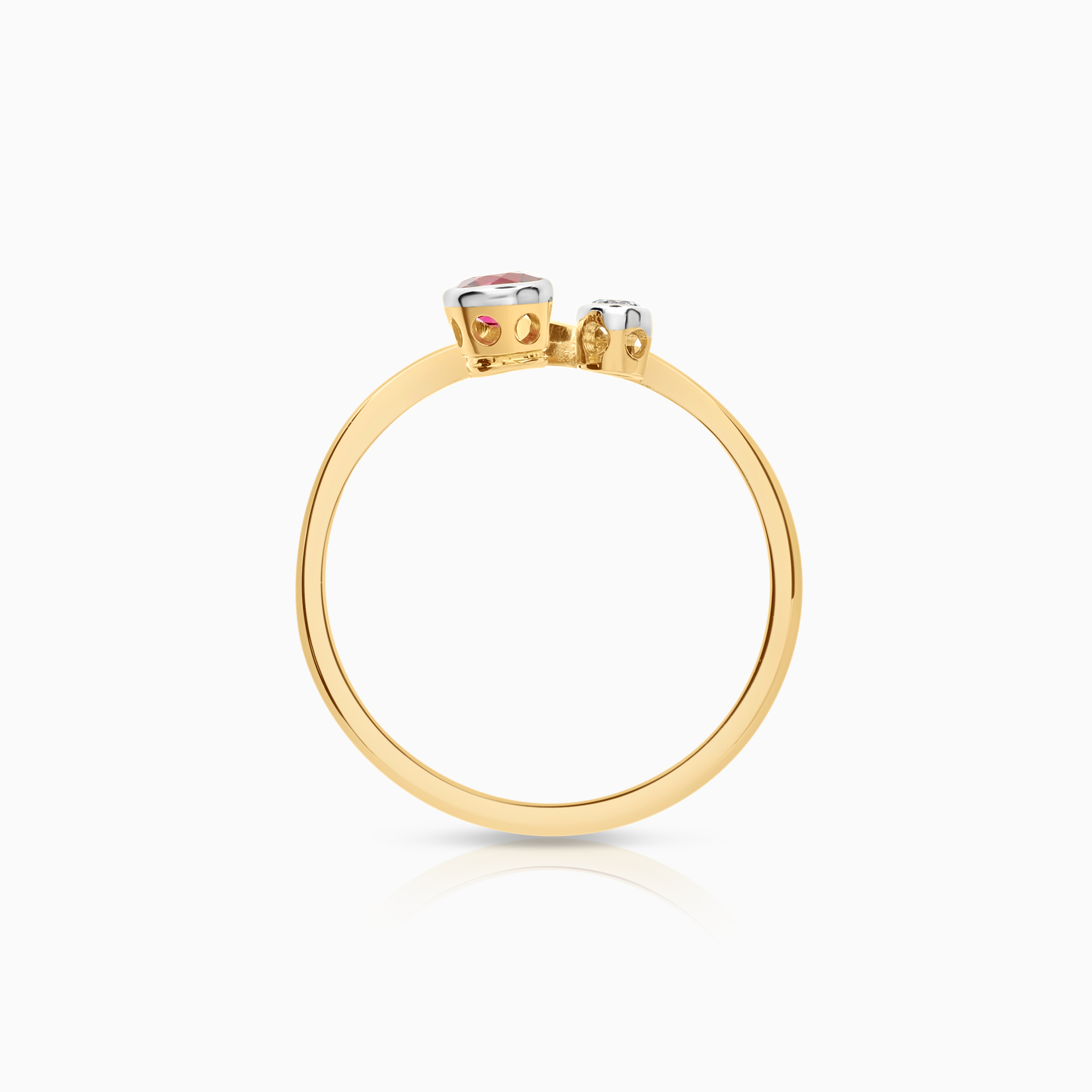 Diamantring rubin 2,64g 18K guld