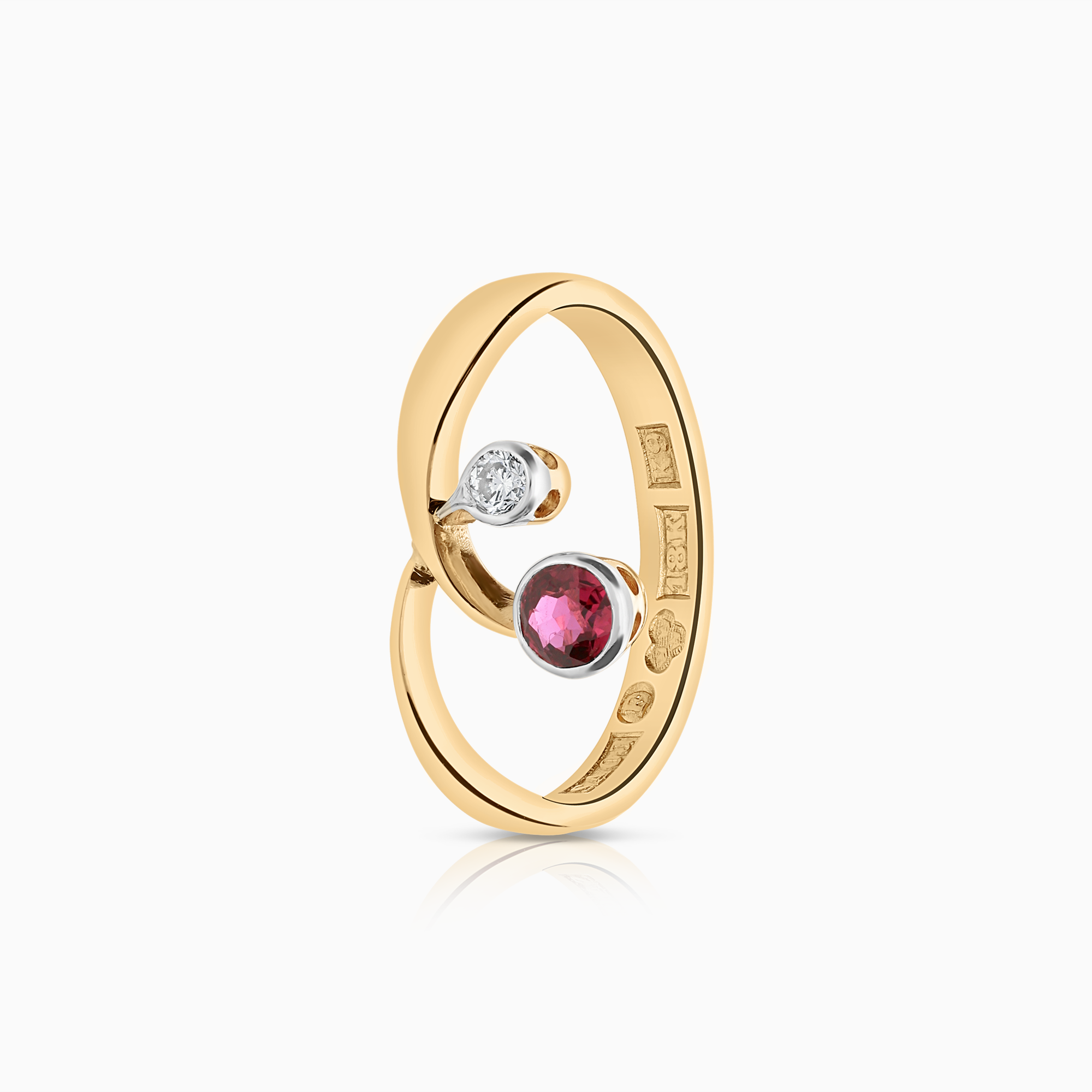 Diamantring rubin 2,64g 18K guld