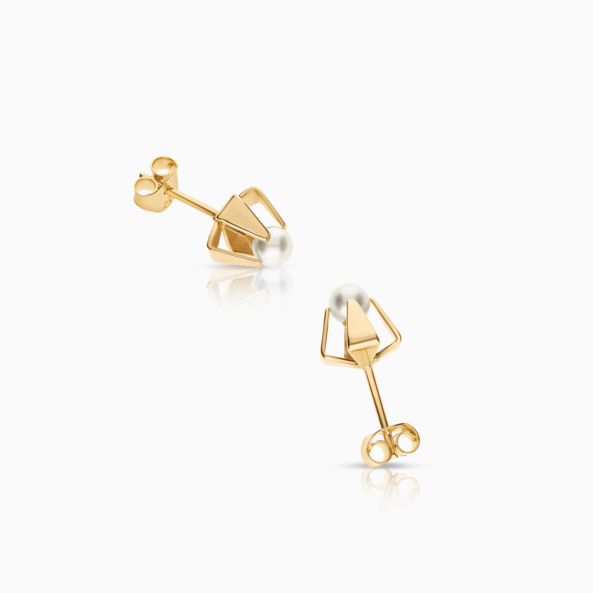 Pärlörhängen 1,97g 18K guld