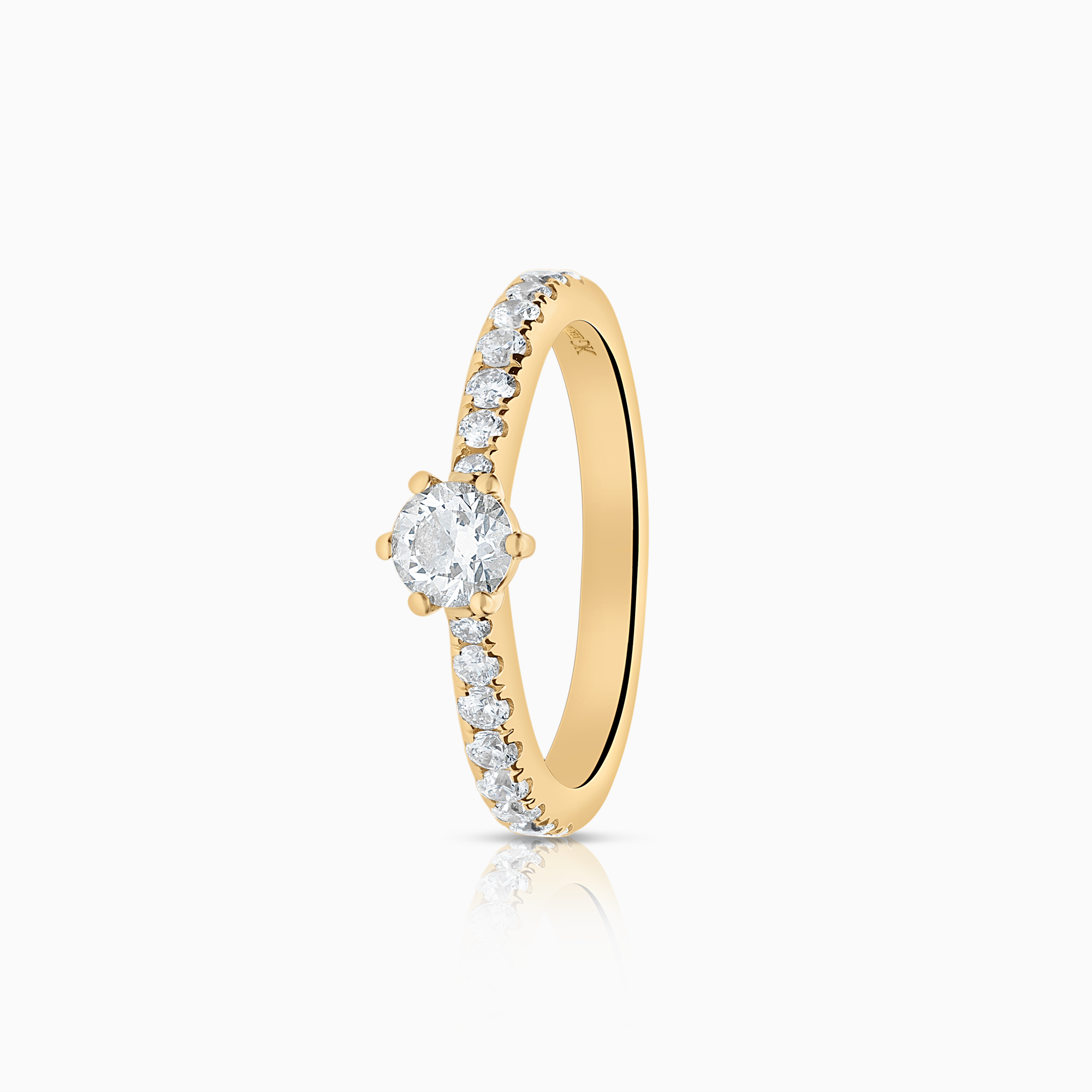 Side stone ring 0.83ct 18K gold