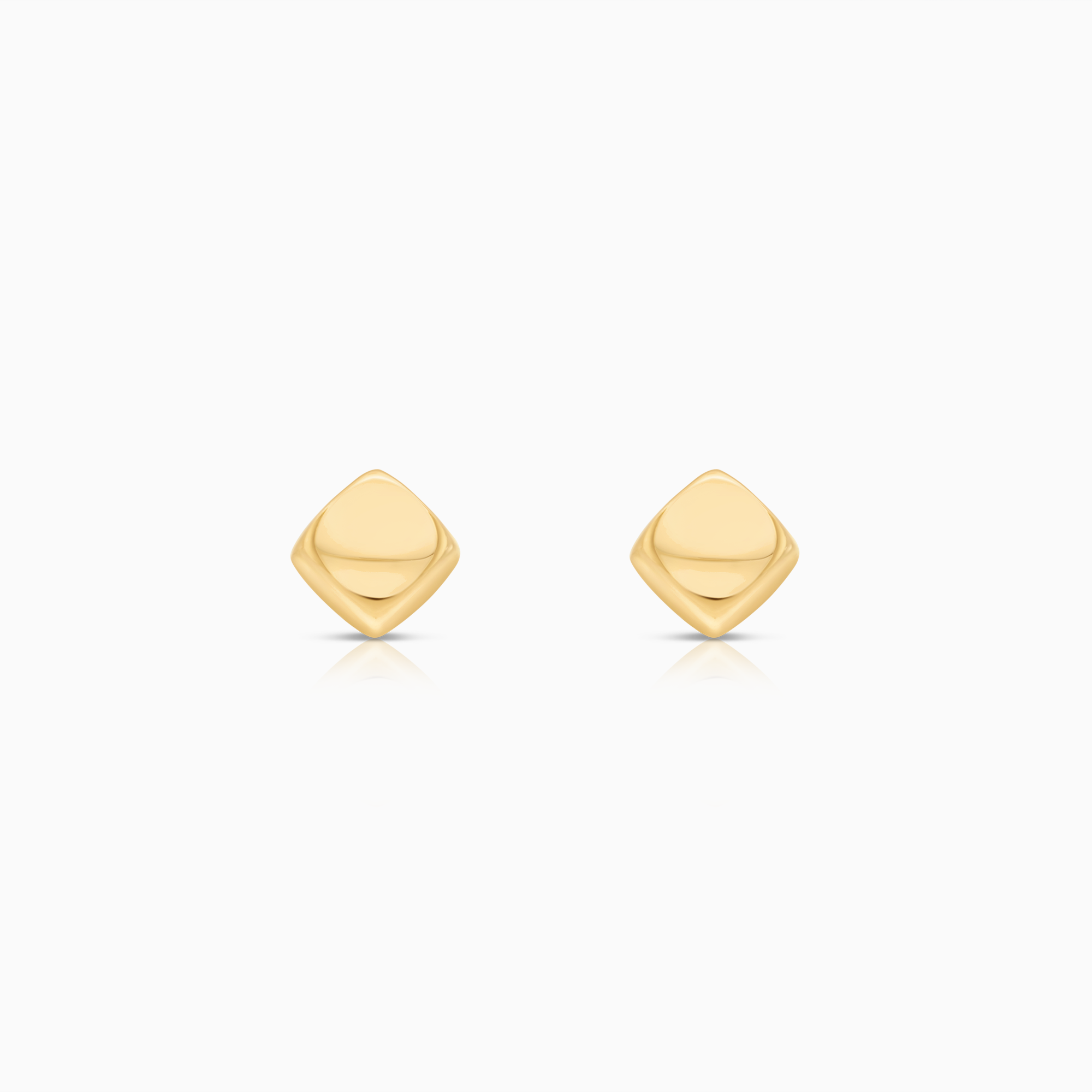Gold stud earrings 0.71g 18K gold