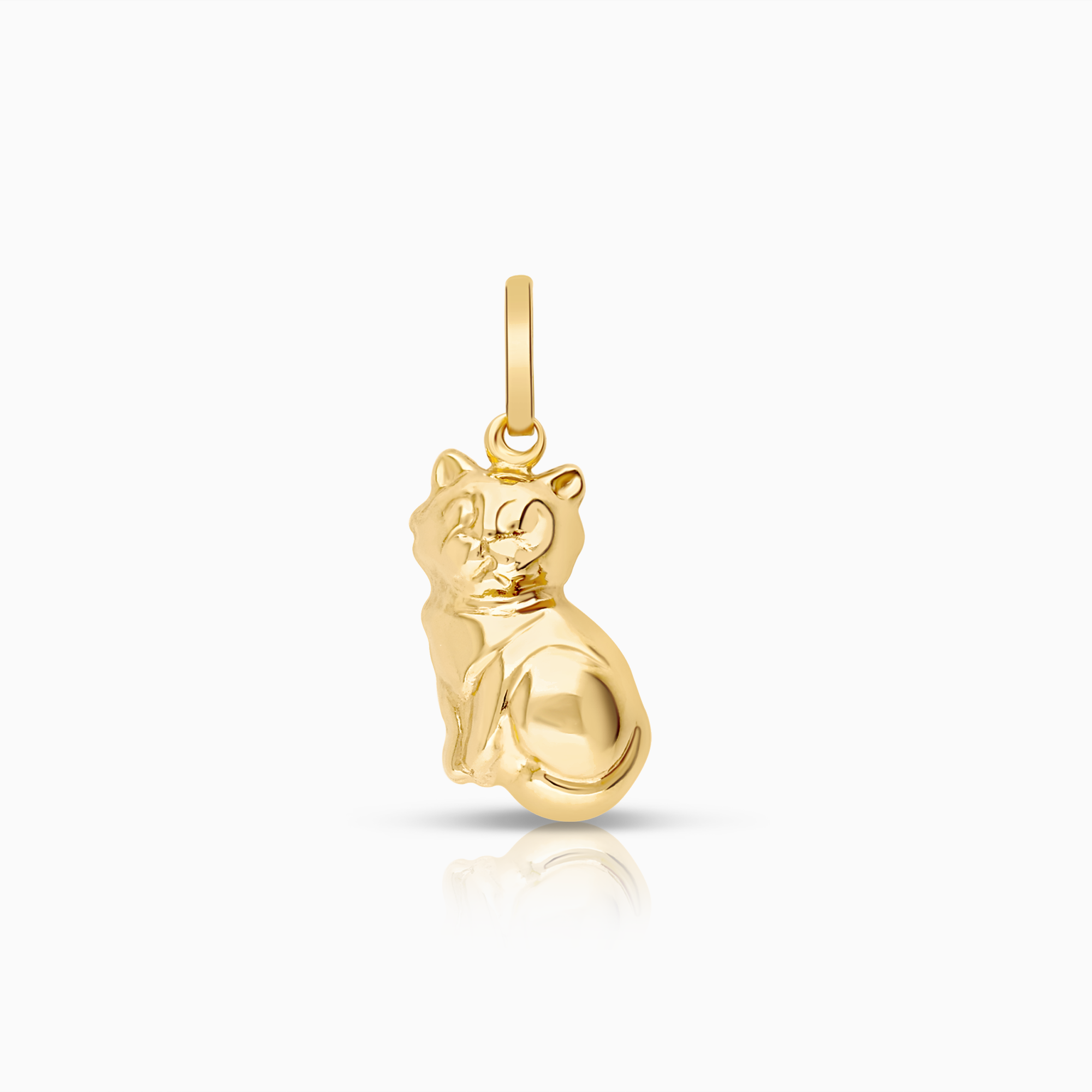 Cat pendant 0.77g 18K gold