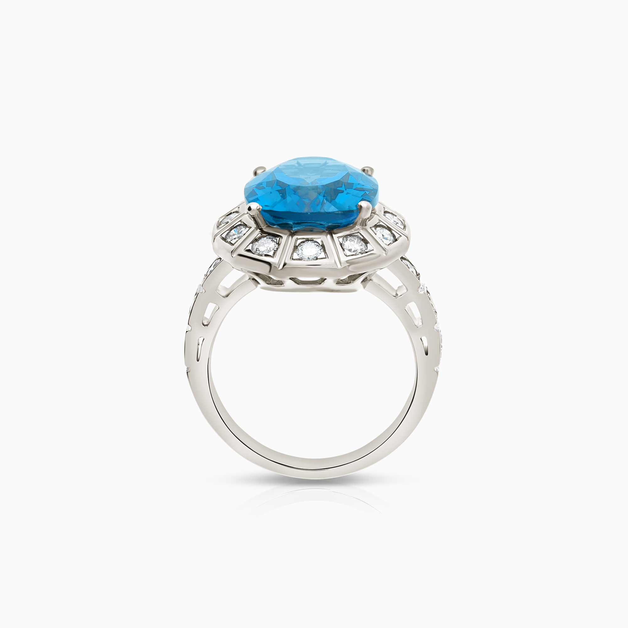 Arena Ring from H. Stern London blue topaz and diamonds 0.59ct 18K white gold