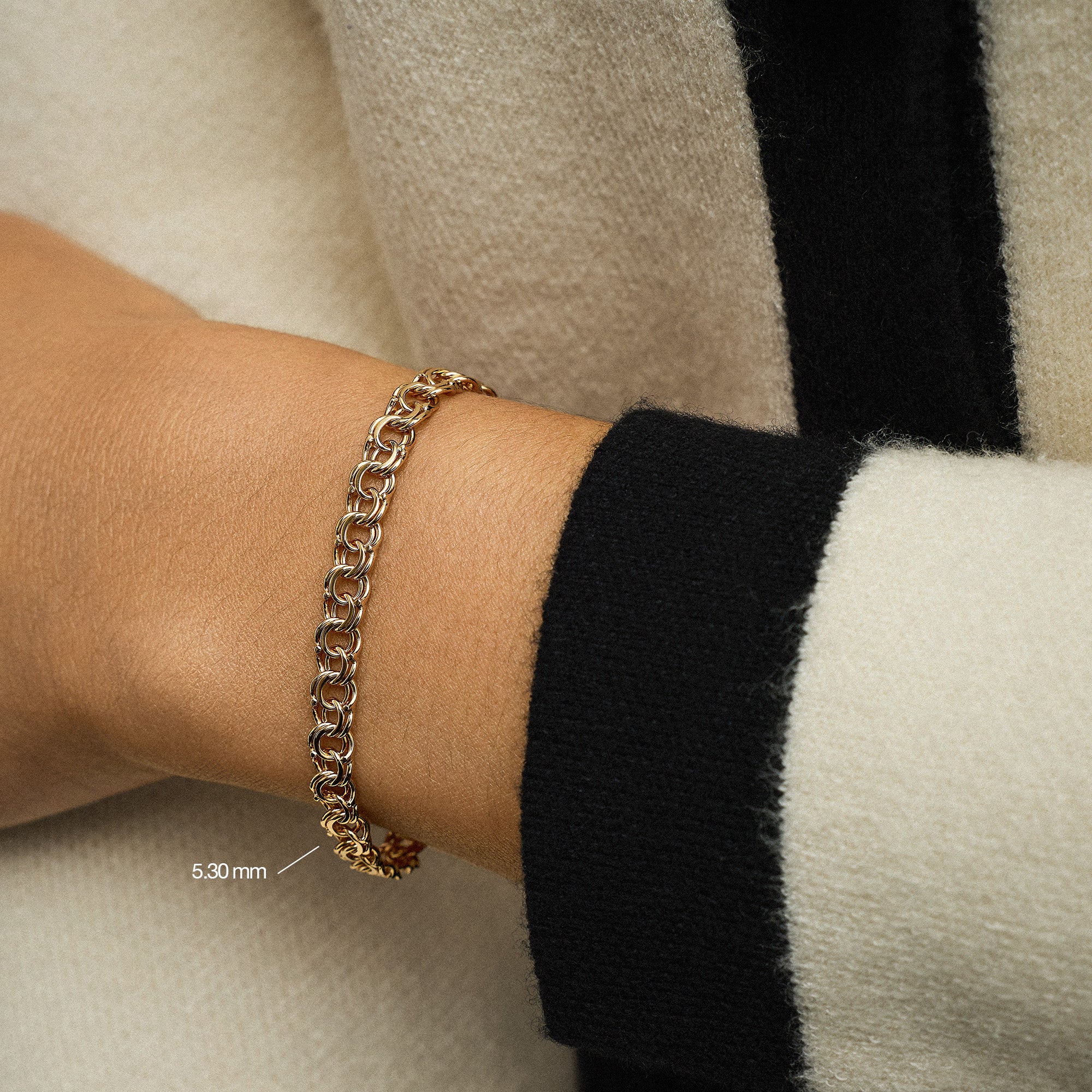 Bismarck Bracelet 9.26g 18K Gold