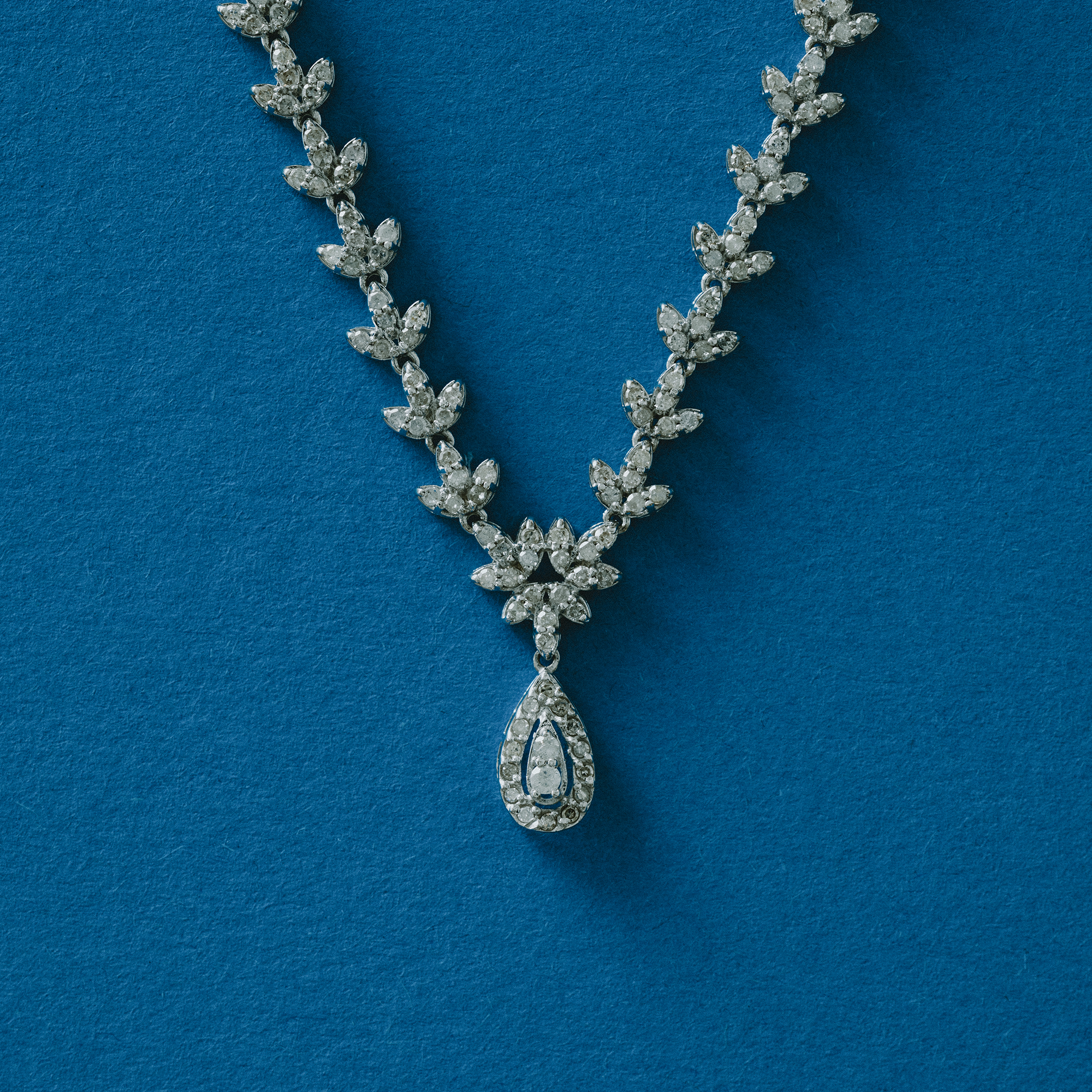 Diamond necklace 1.05ct 18K white gold