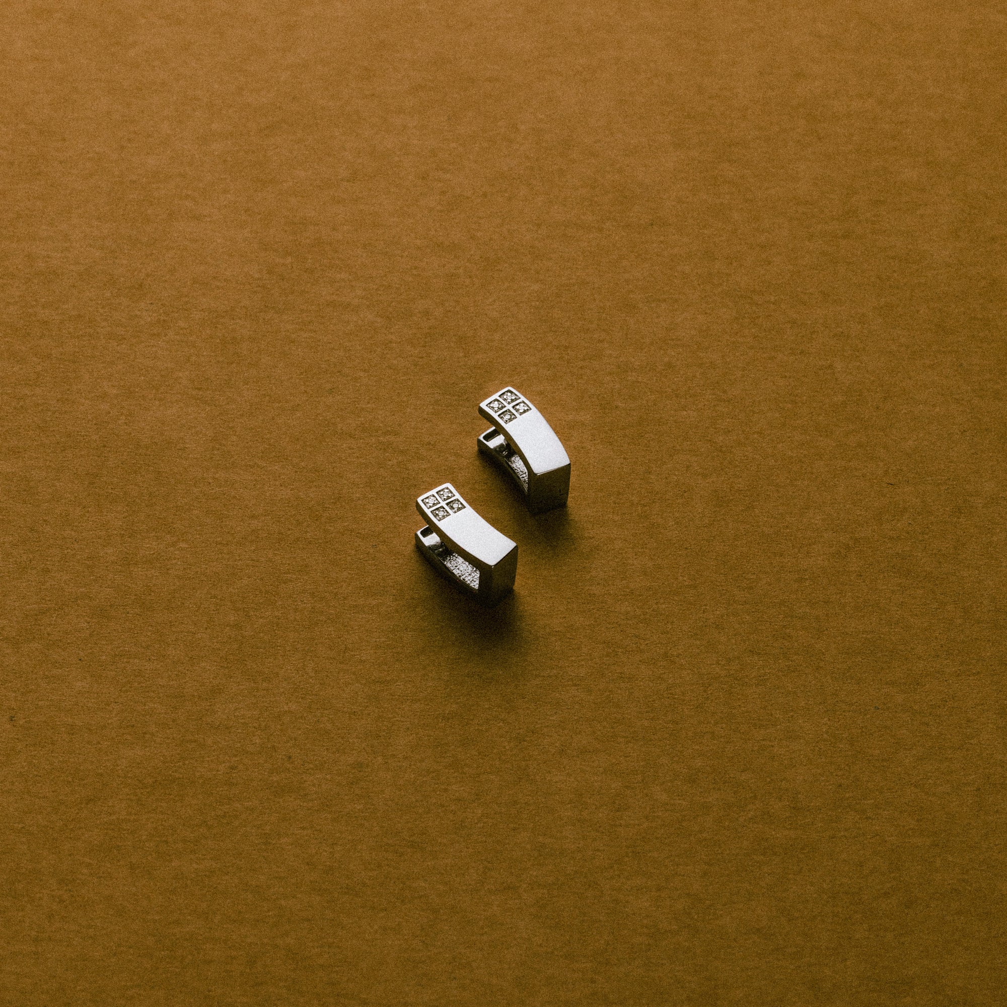 Diamantörhängen 0,05ct 18K vitguld