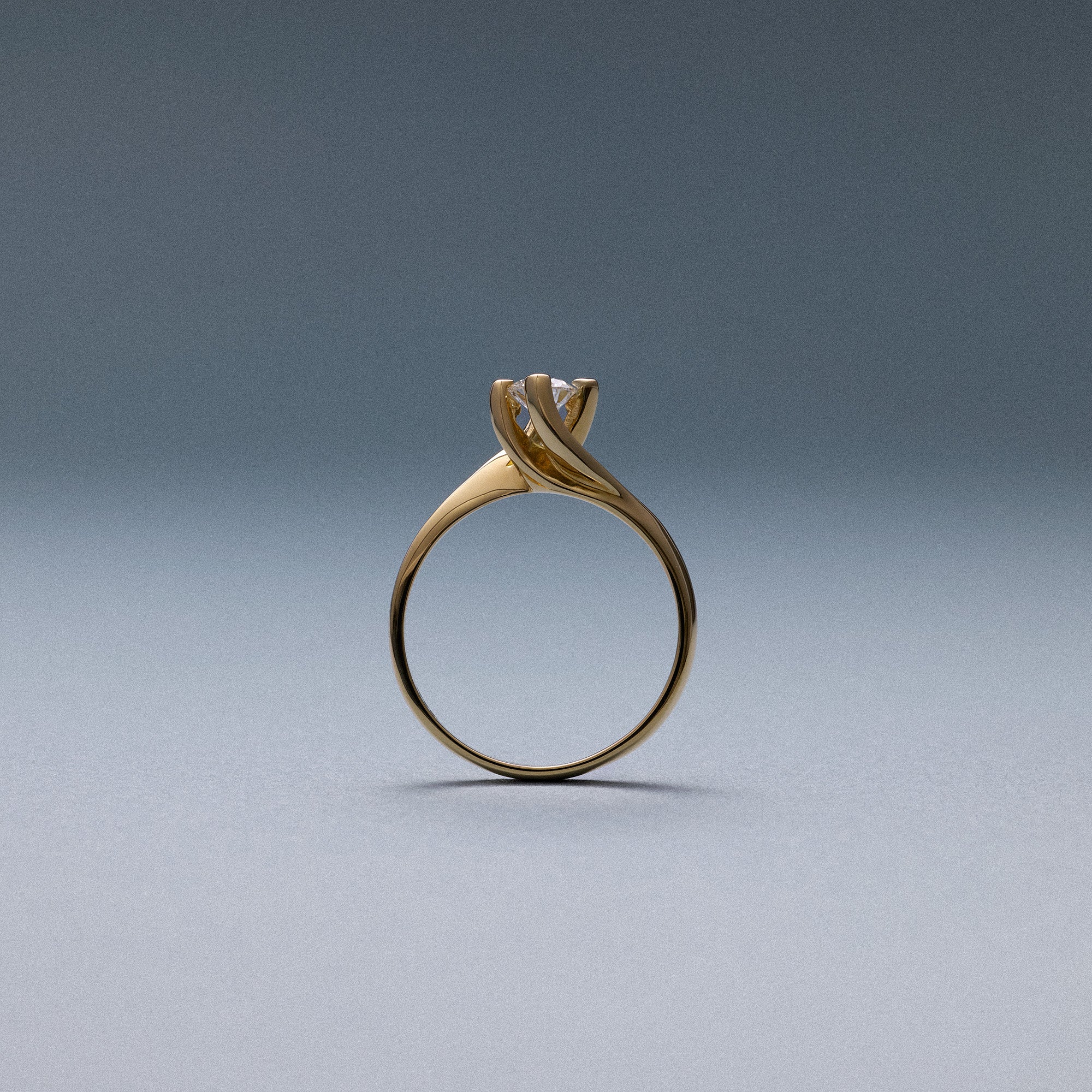 Solitaire ring 0.30ct 18K gold