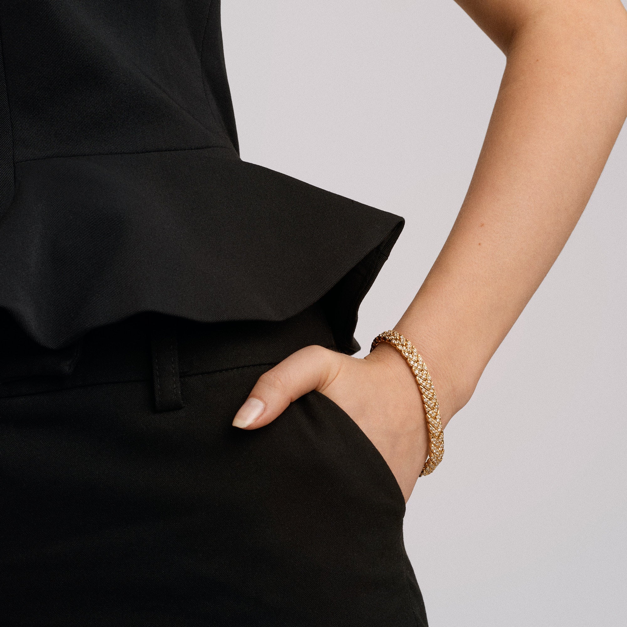 Diamond bracelet 3.80ct 14K gold