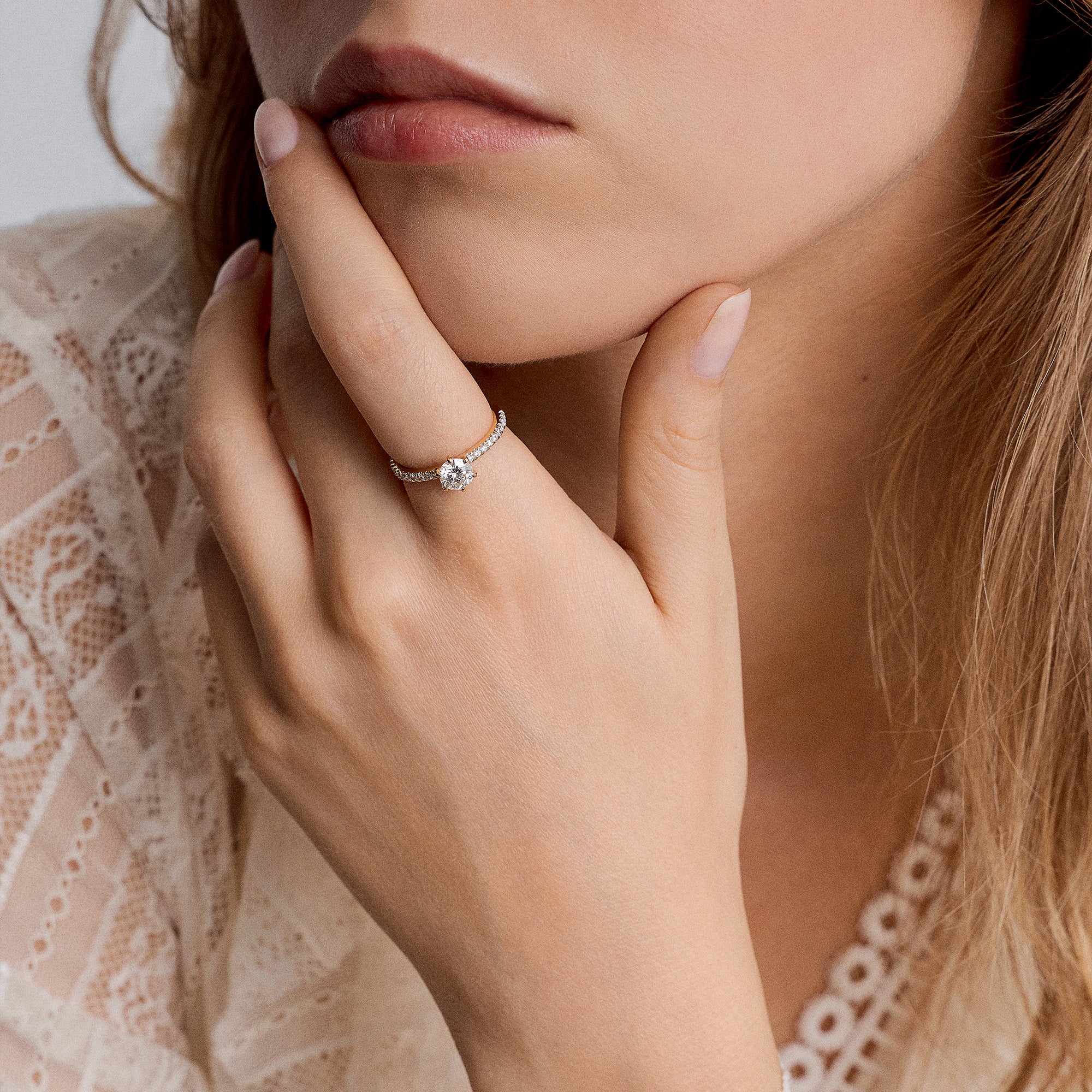 Sidostensring 0,65ct 18K guld