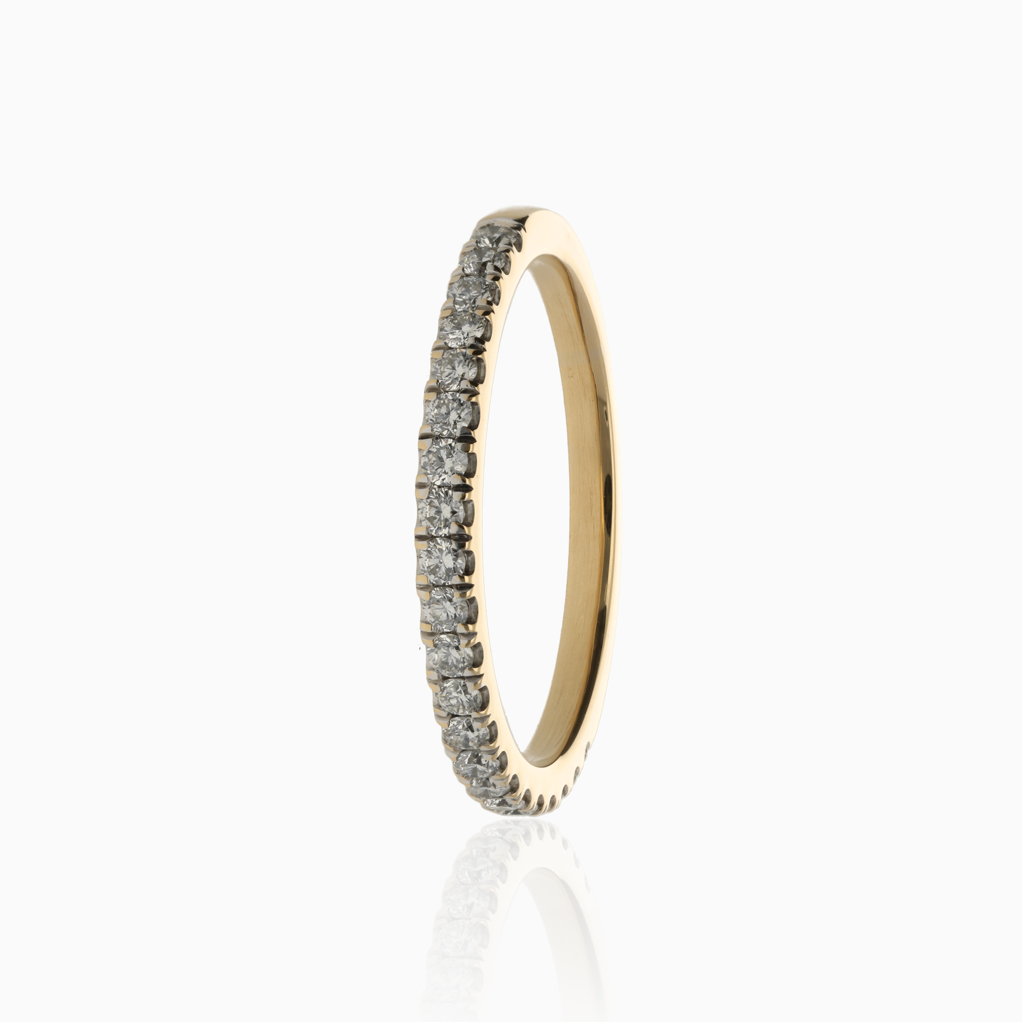 Half eternity 0.32ct 18K