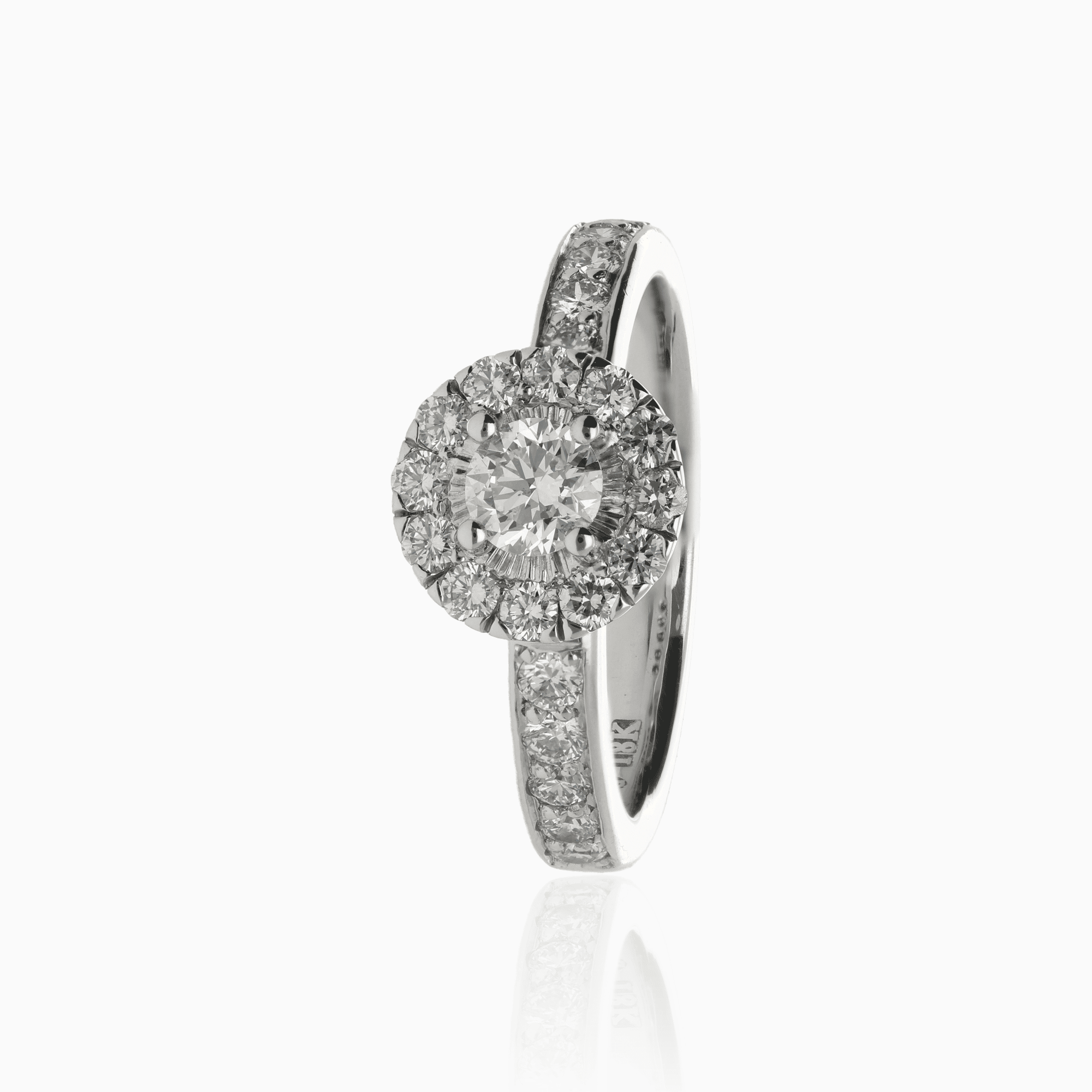 Halo ring 0.79ct 18K