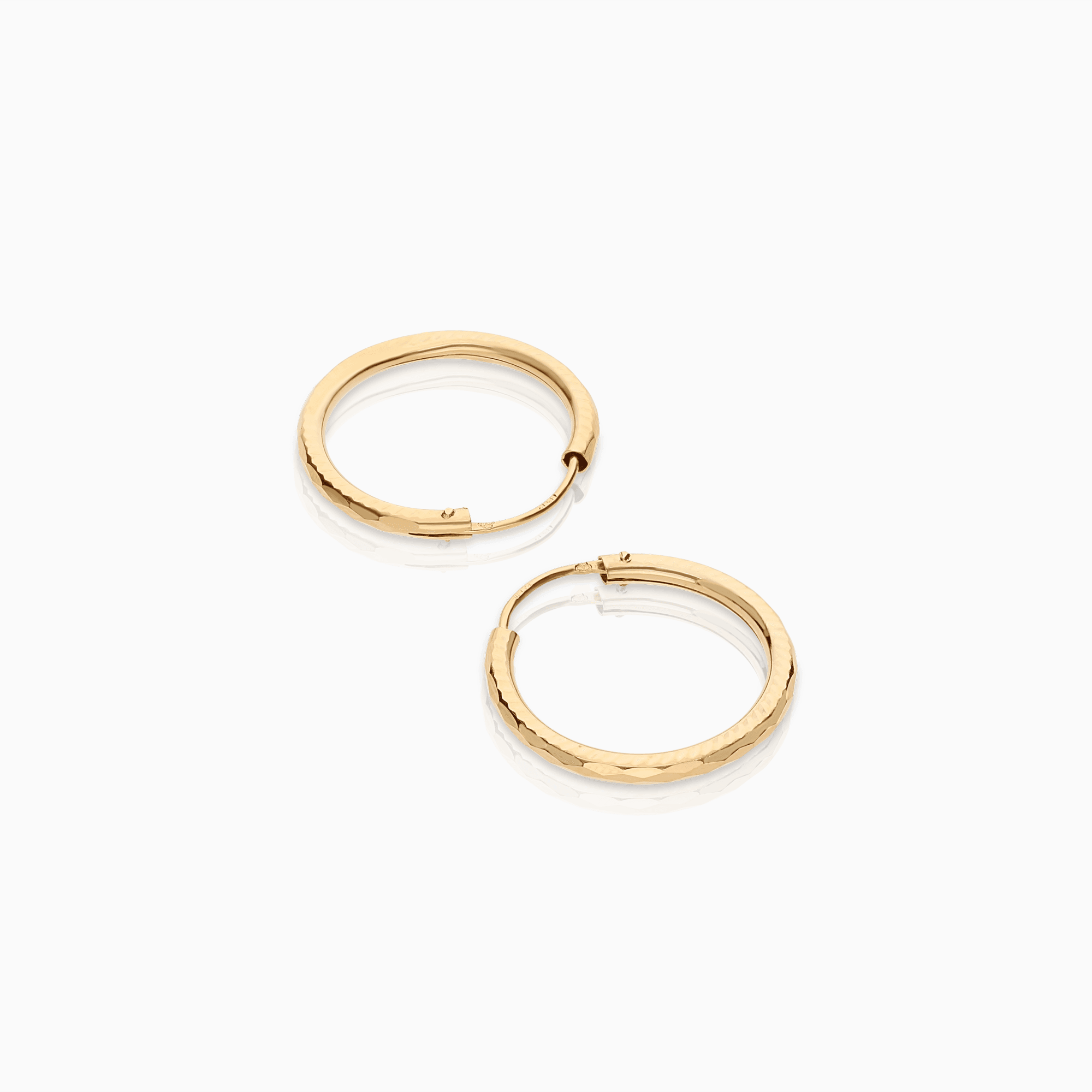 Hoop earrings 1.45g 18K gold