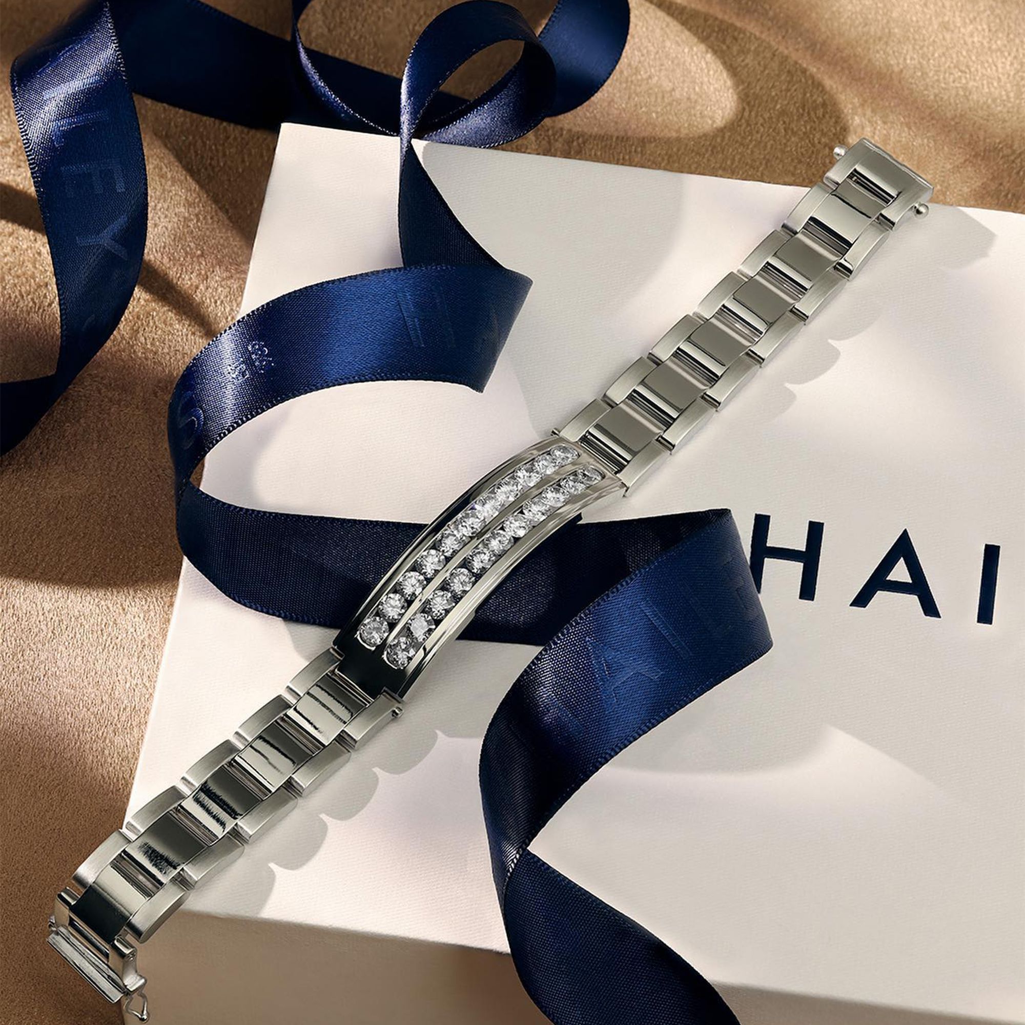 Diamond bracelet 8.01ct 14K white gold