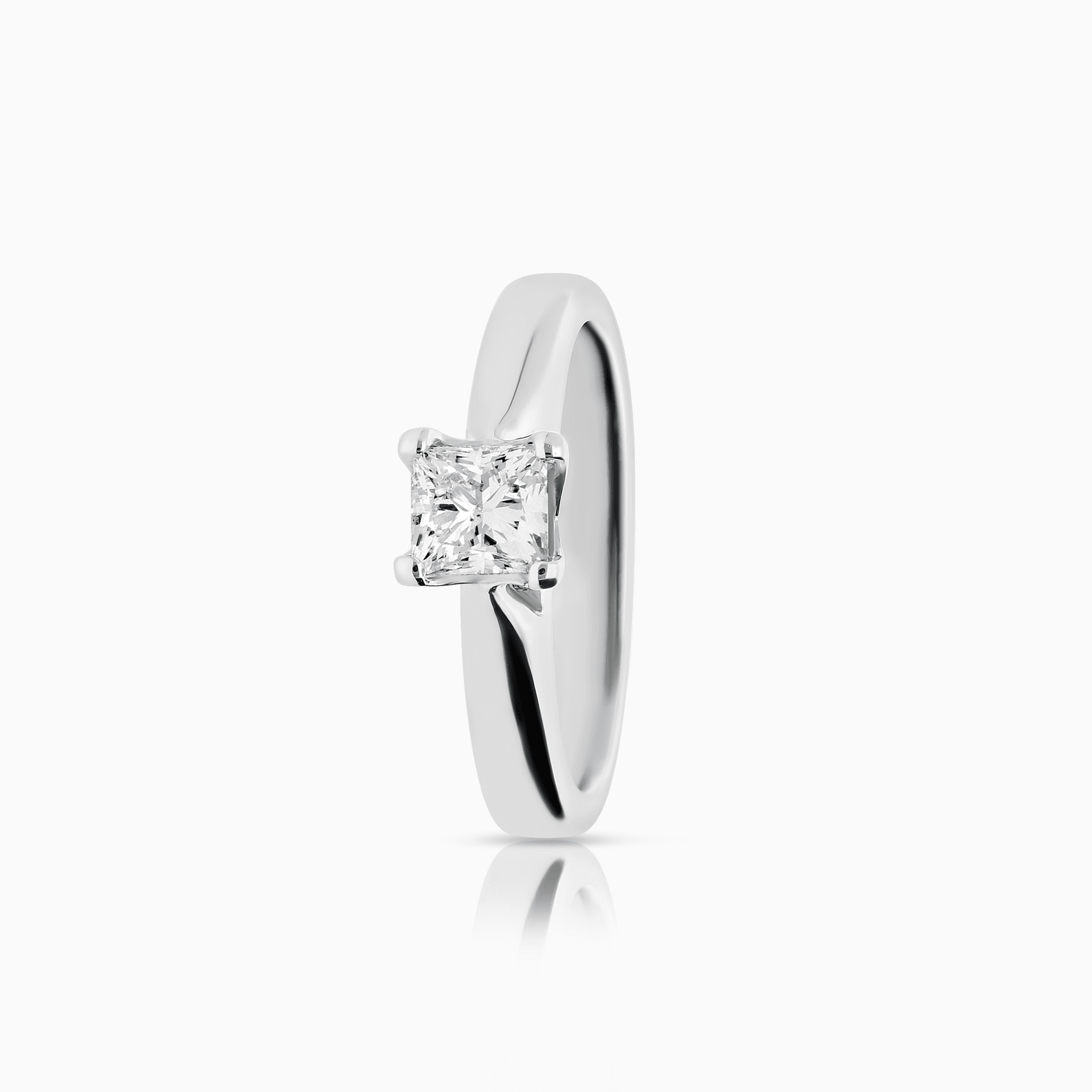 Solitaire-ring princess 0,50ct 18K hvitt gull
