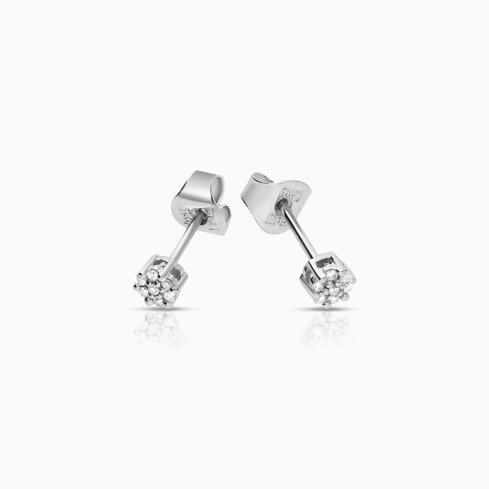 Diamond earrings 0.07ct 18K white gold