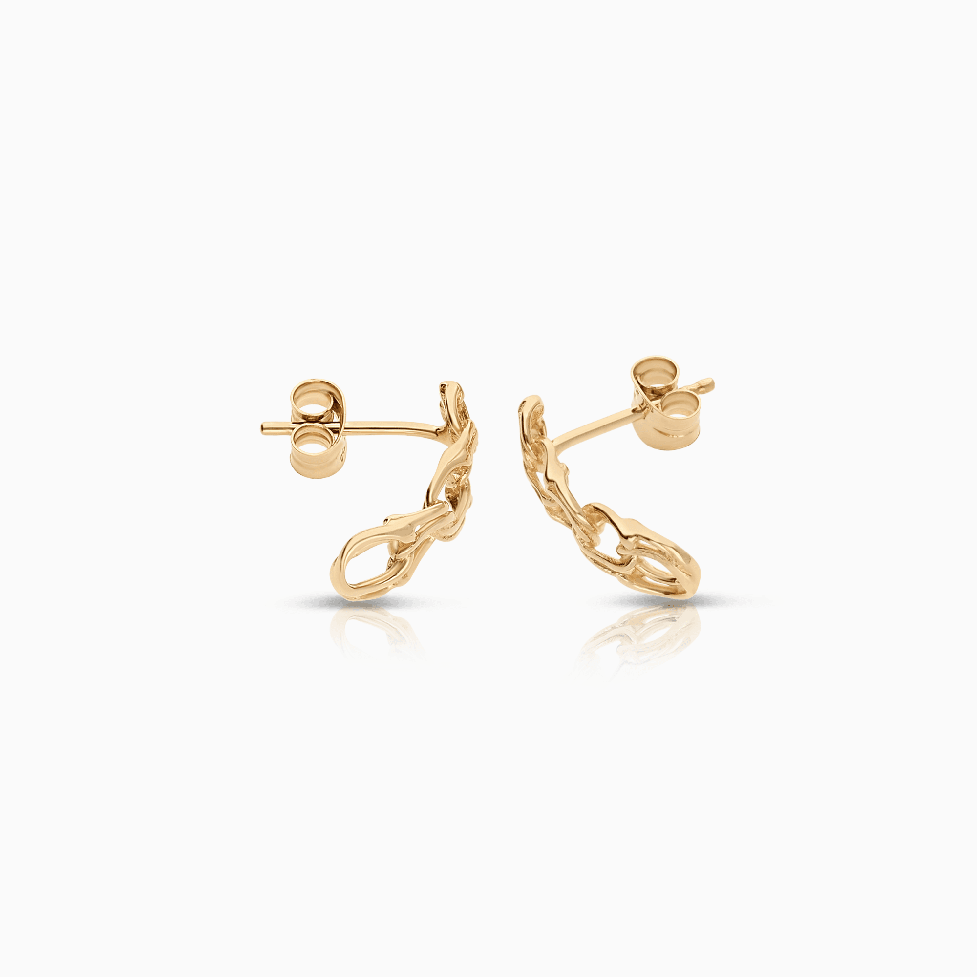 Bismarck earrings 1.43g 18K gold