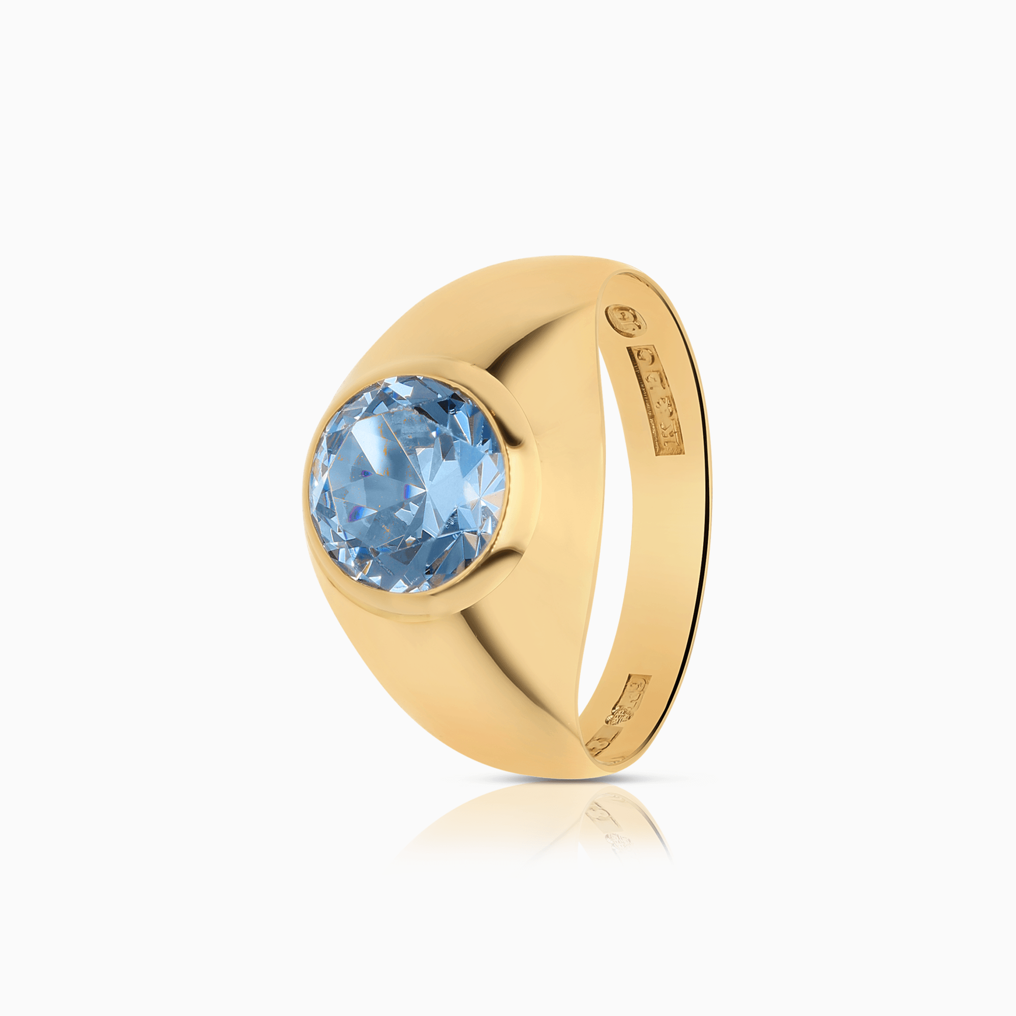 Guldring med en akvamarin 2,50g 18K guld