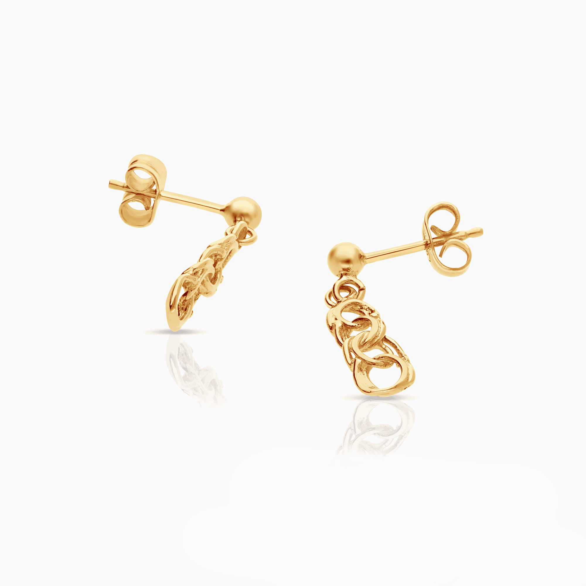 Bismarck earrings 1.41g 18K gold