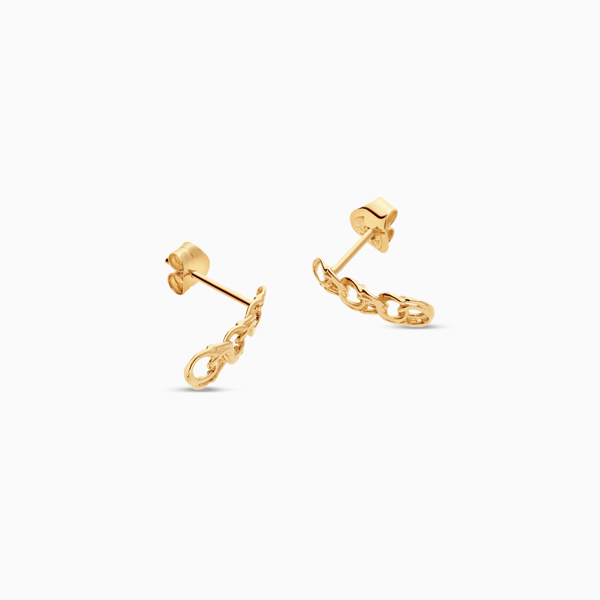 Bismarck earrings 0.94g 18K gold