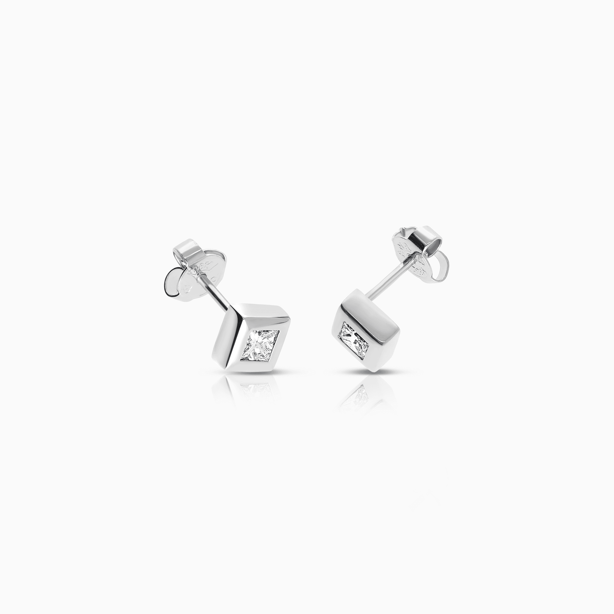 Diamond earrings princess 0.40ct 18K white gold