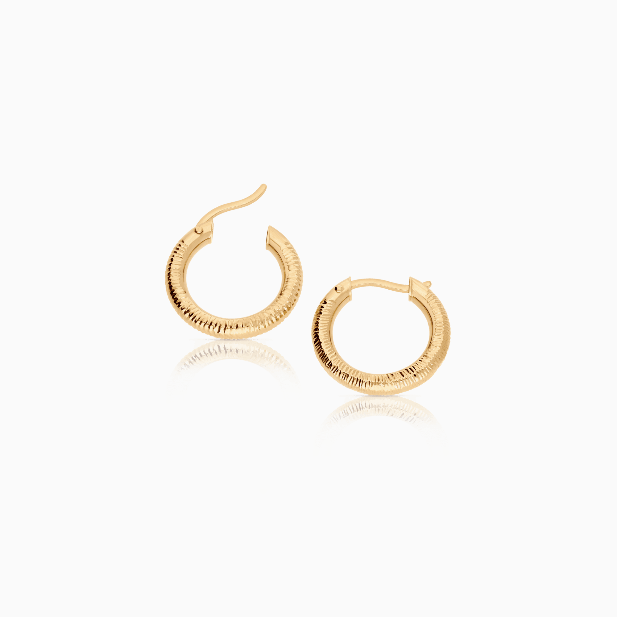 Gold hoop earrings 1.42g 18K gold