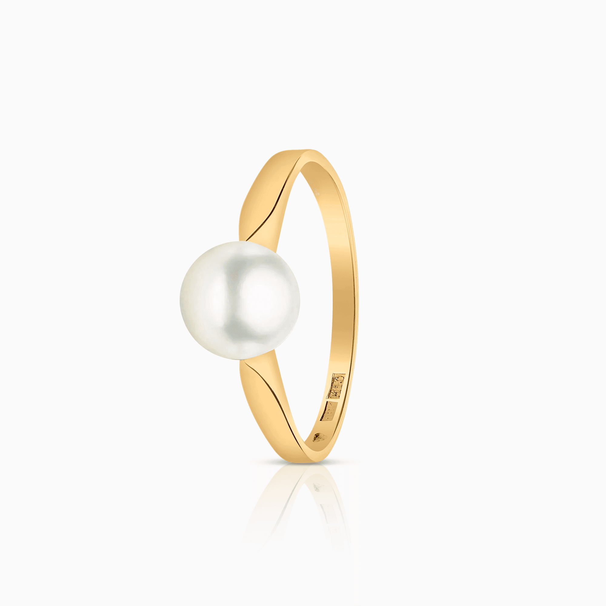 Pearl ring 2.44g 18K gold