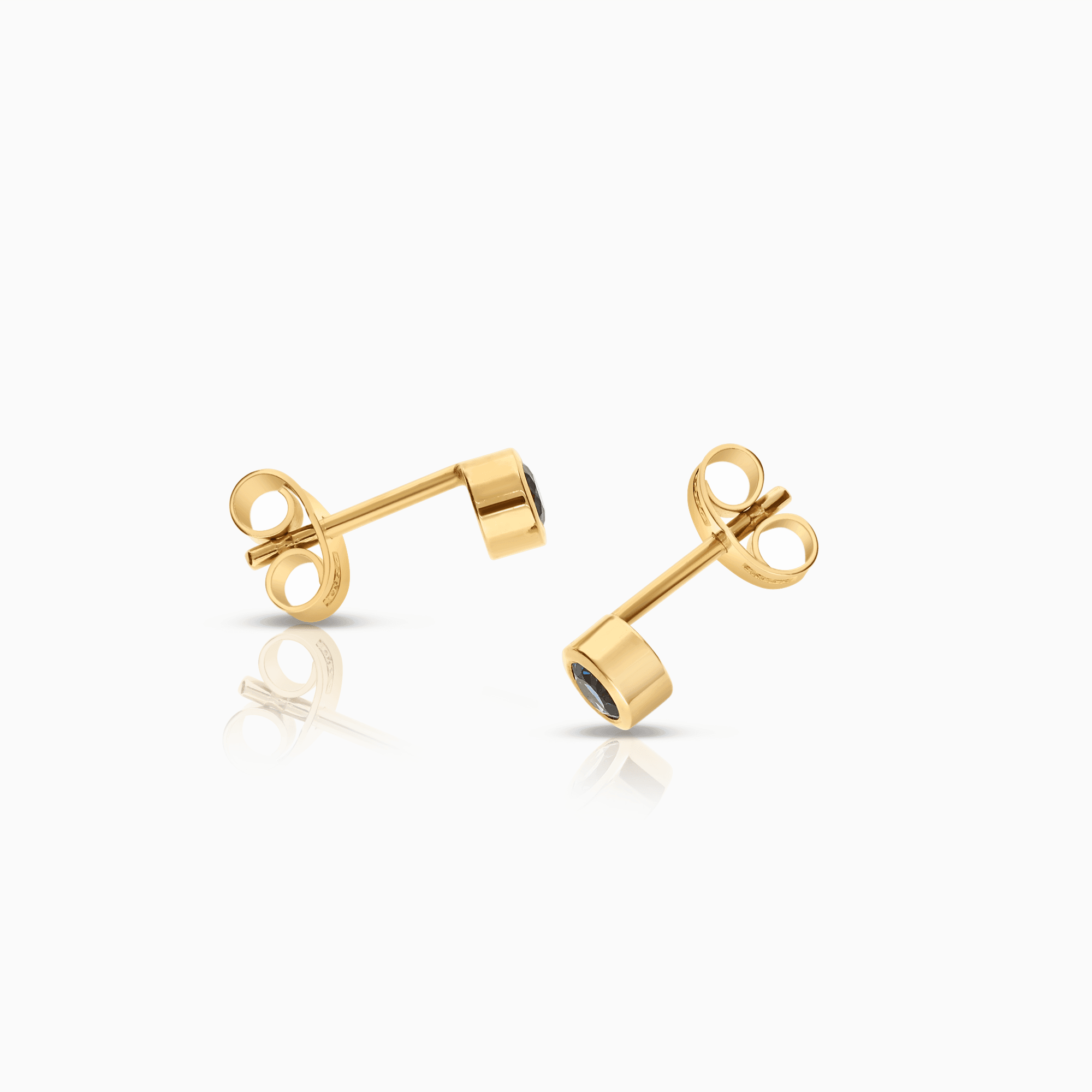 Sapphire solitaire earrings 0.24ct 18K gold