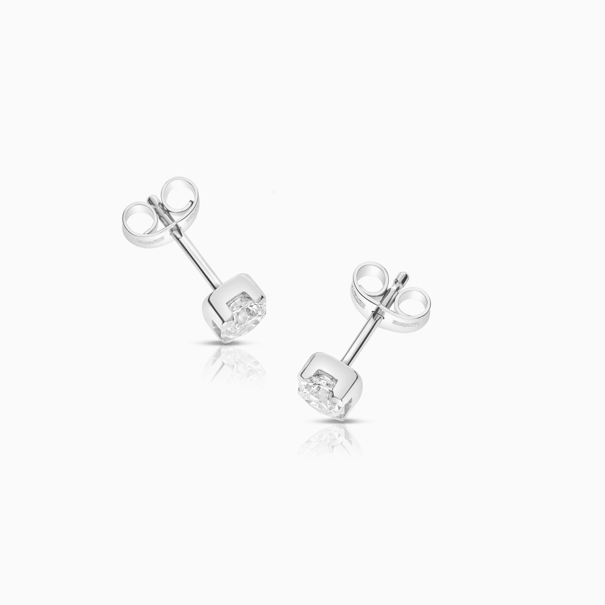 Solitaire earrings diamonds 0.86ct 18K white gold